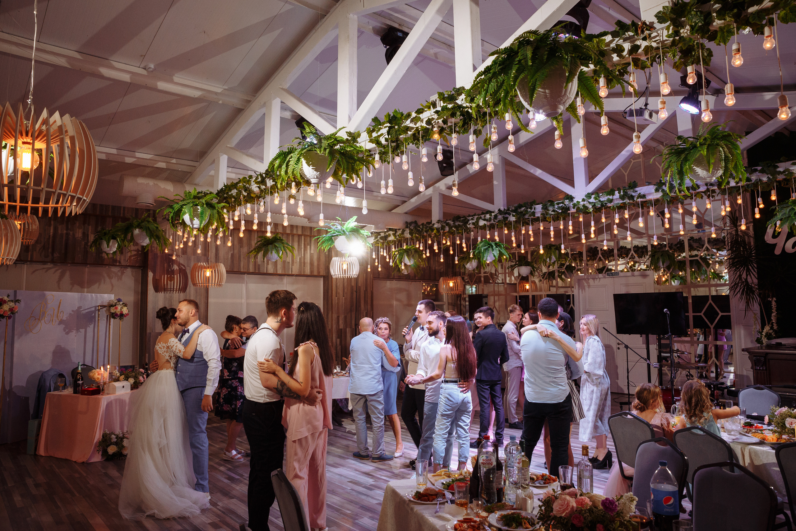 Илья и Виктория. Свадебный и репортажный фотограф в Волгограде Антон Сидоренко