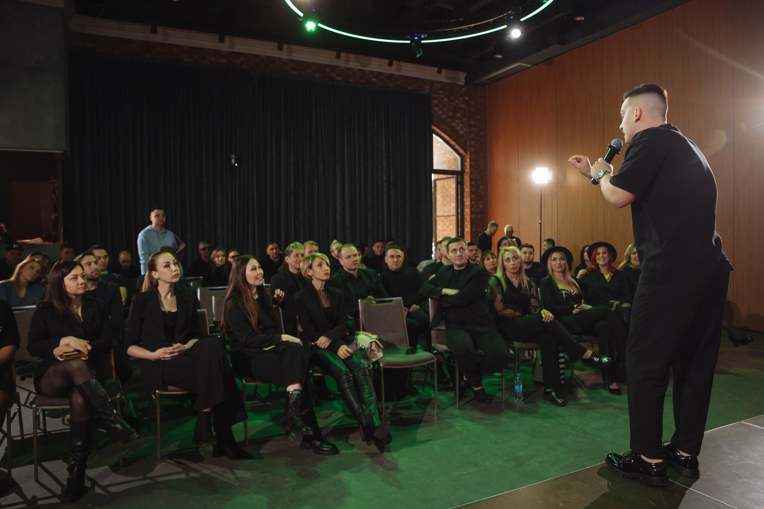 Провинциалы. Форум для ведущих. Свадебный и репортажный фотограф в Волгограде Антон Сидоренко