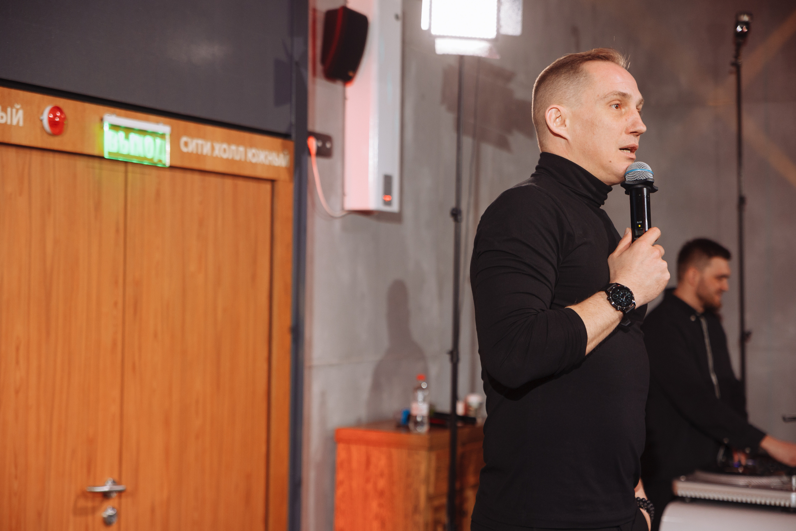 Провинциалы. Форум для ведущих. Свадебный и репортажный фотограф в Волгограде Антон Сидоренко