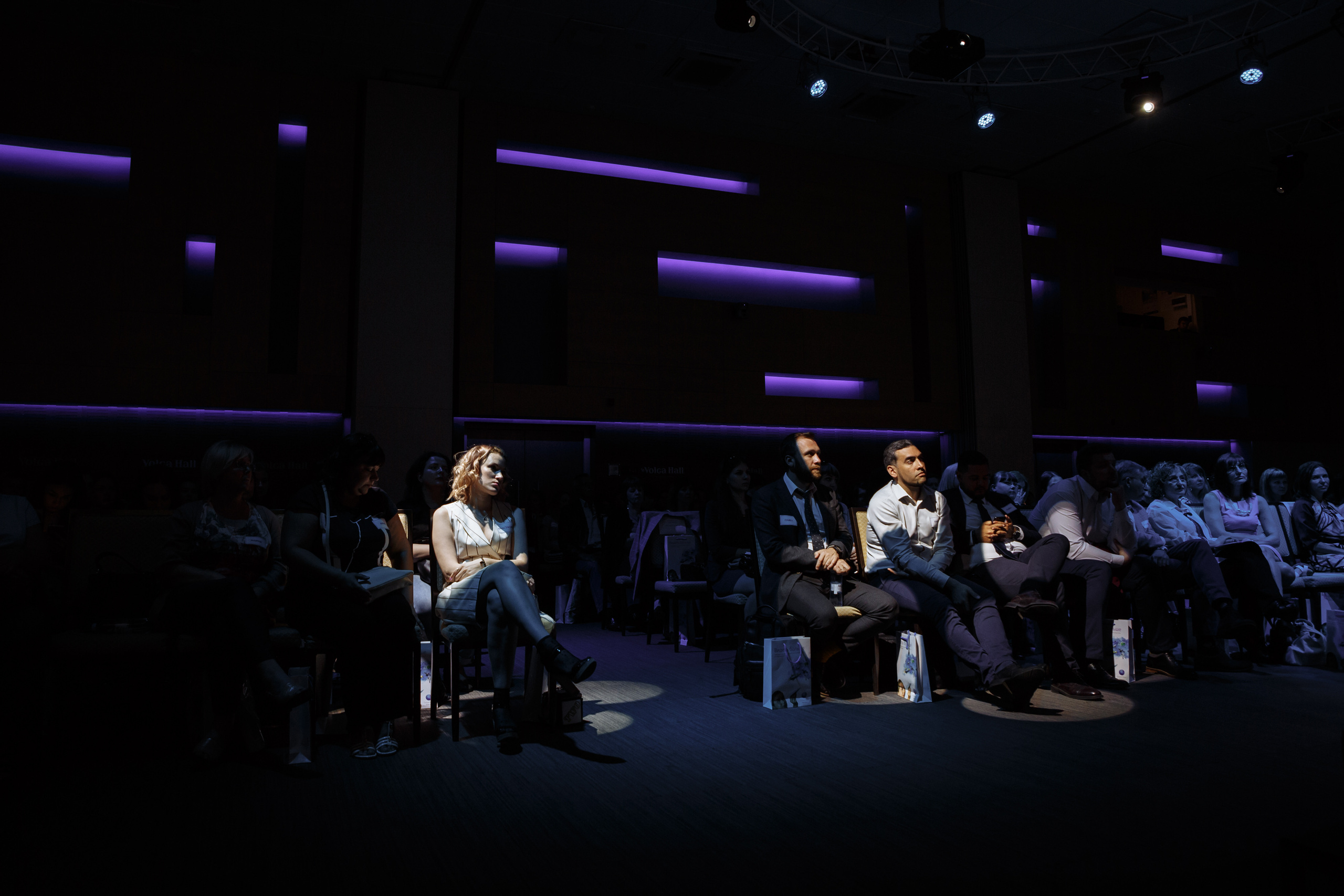 Мир оптики. Конференция в Volga hall. Свадебный и репортажный фотограф в Волгограде Антон Сидоренко