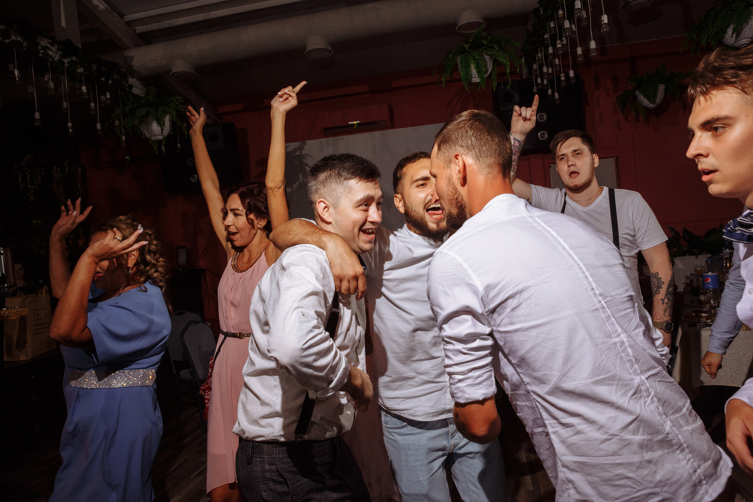 Илья и Виктория. Свадебный и репортажный фотограф в Волгограде Антон Сидоренко