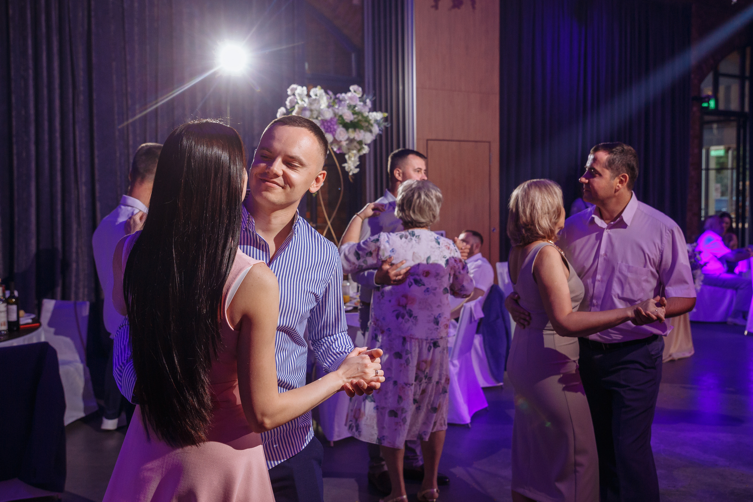 Андрей и Виктория. Свадебный и репортажный фотограф в Волгограде Антон Сидоренко