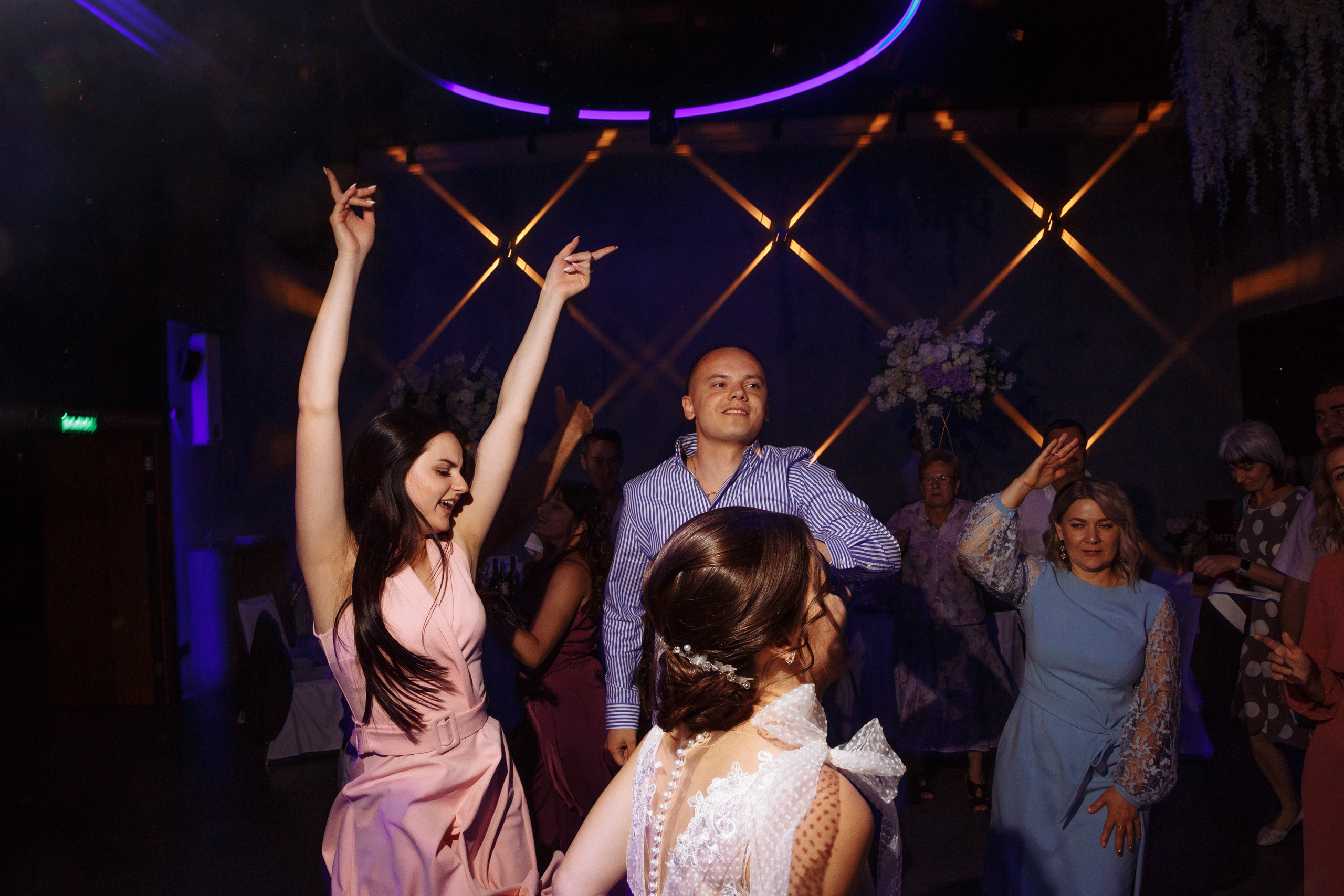 Андрей и Виктория. Свадебный и репортажный фотограф в Волгограде Антон Сидоренко