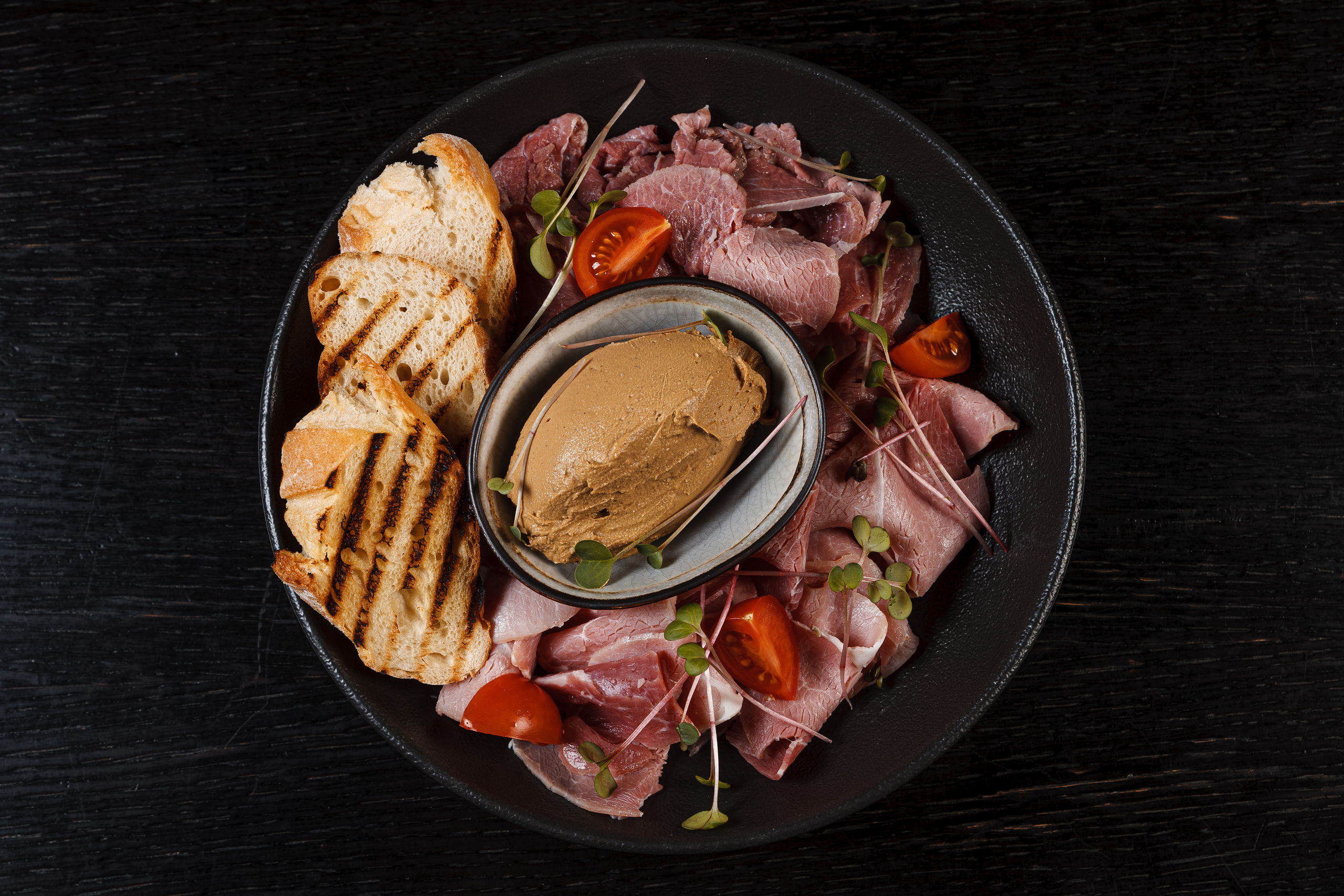 Harats pub. Минимализм. Свадебный и репортажный фотограф в Волгограде Антон Сидоренко