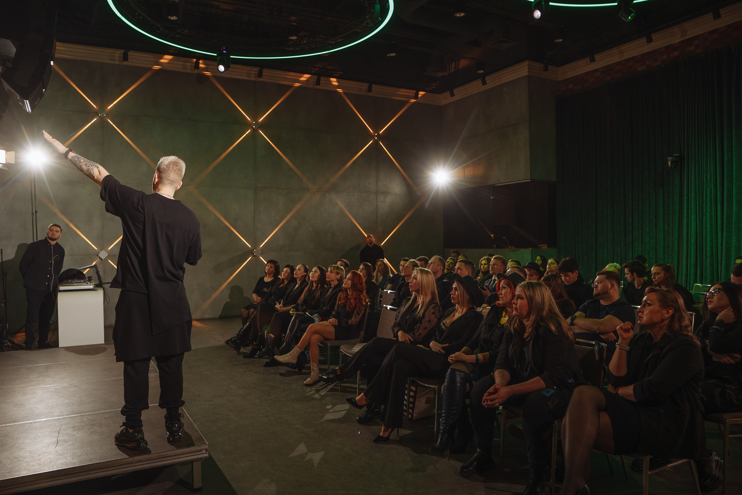Провинциалы. Форум для ведущих. Свадебный и репортажный фотограф в Волгограде Антон Сидоренко