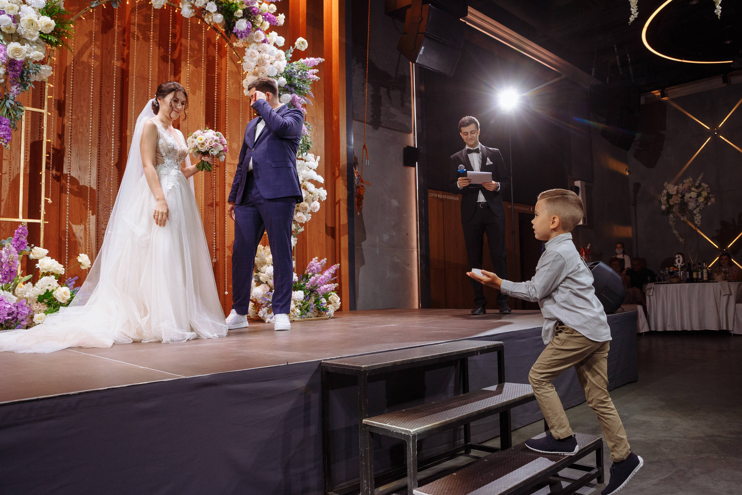 Андрей и Виктория. Свадебный и репортажный фотограф в Волгограде Антон Сидоренко