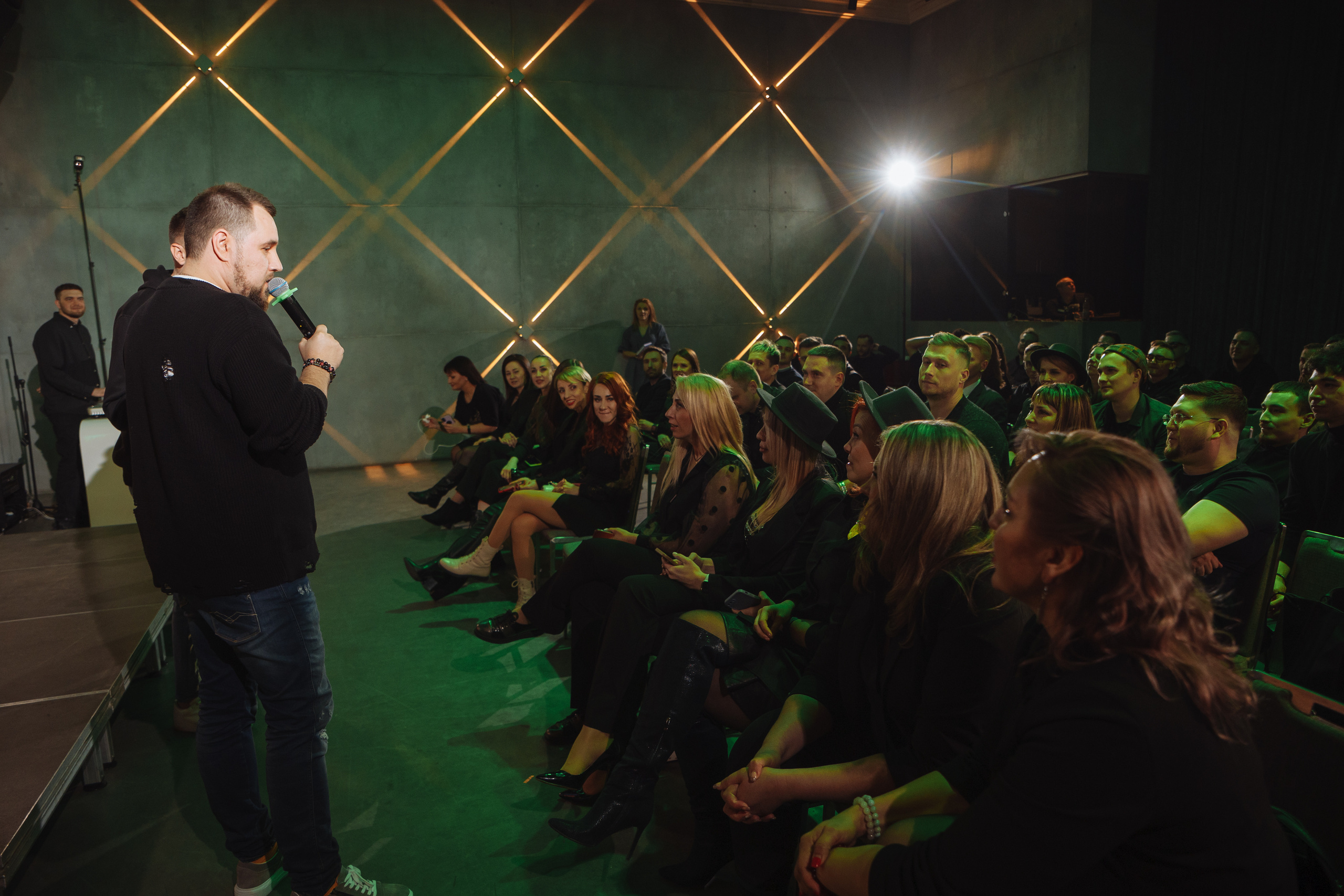 Провинциалы. Форум для ведущих. Свадебный и репортажный фотограф в Волгограде Антон Сидоренко