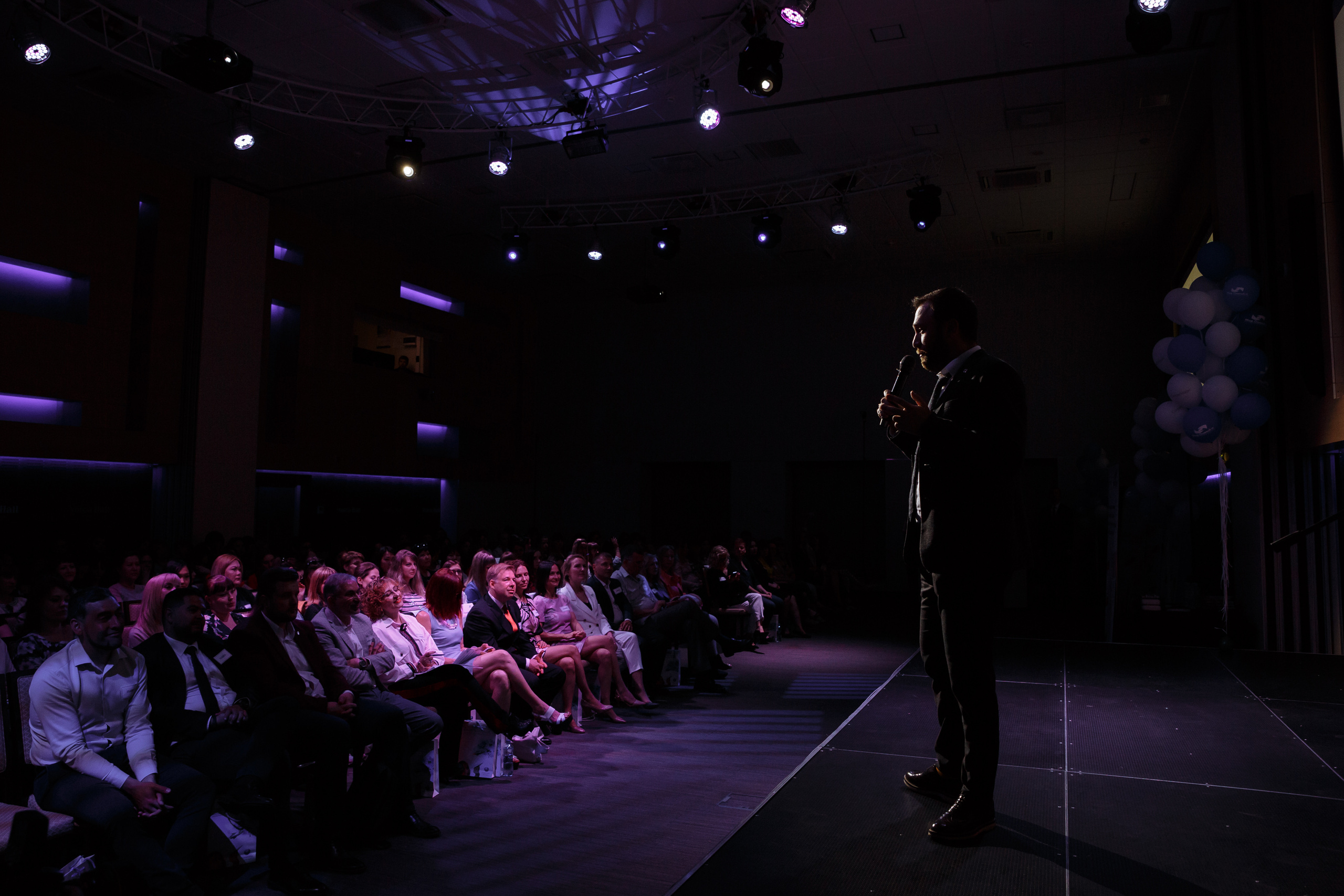 Мир оптики. Конференция в Volga hall. Свадебный и репортажный фотограф в Волгограде Антон Сидоренко