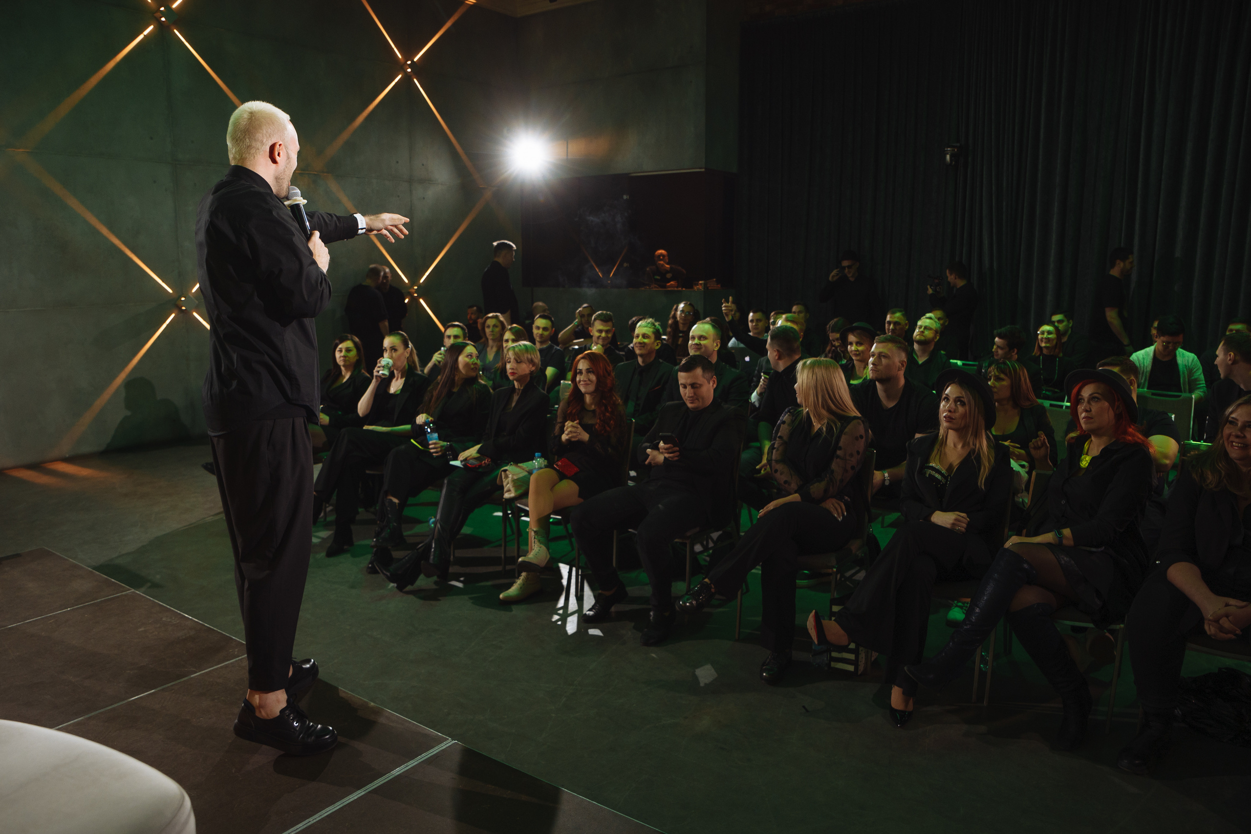 Провинциалы. Форум для ведущих. Свадебный и репортажный фотограф в Волгограде Антон Сидоренко