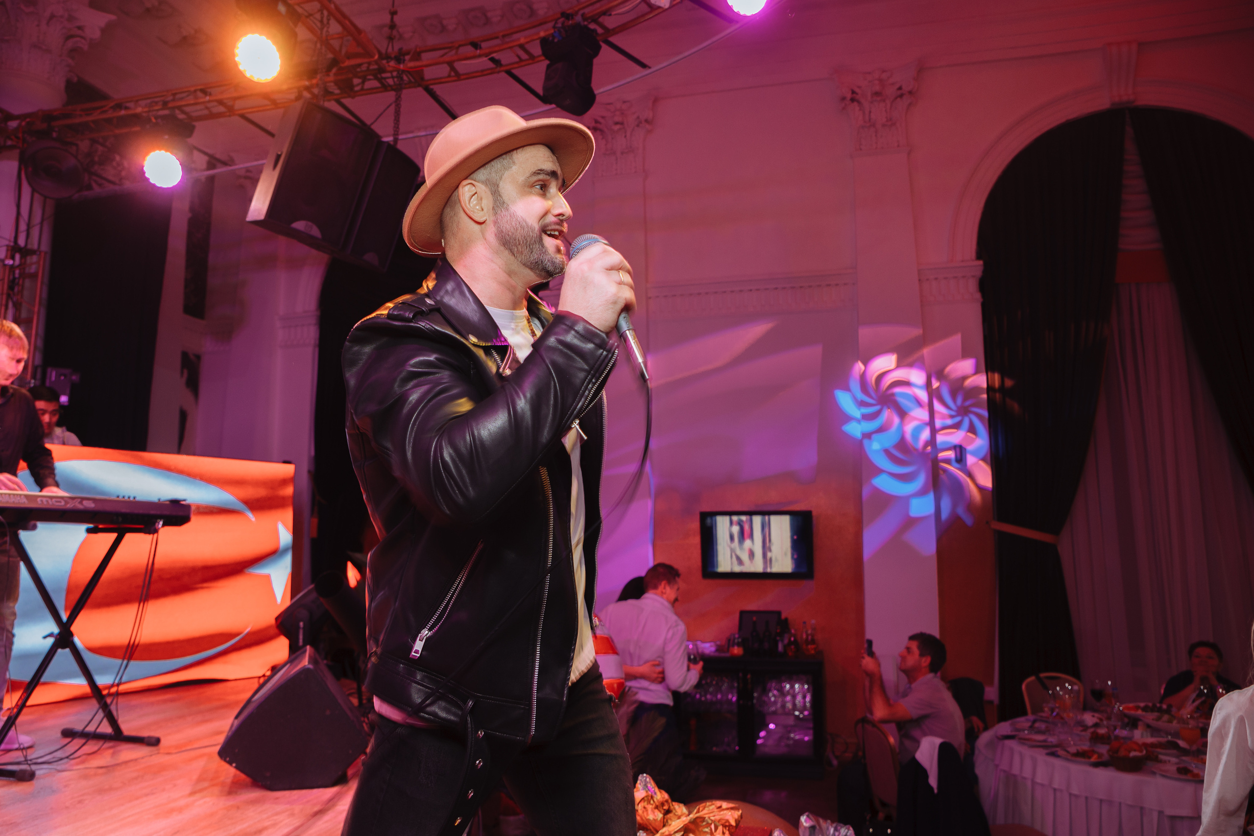 Road Show. Ресторан Волгоград. Свадебный и репортажный фотограф в Волгограде Антон Сидоренко