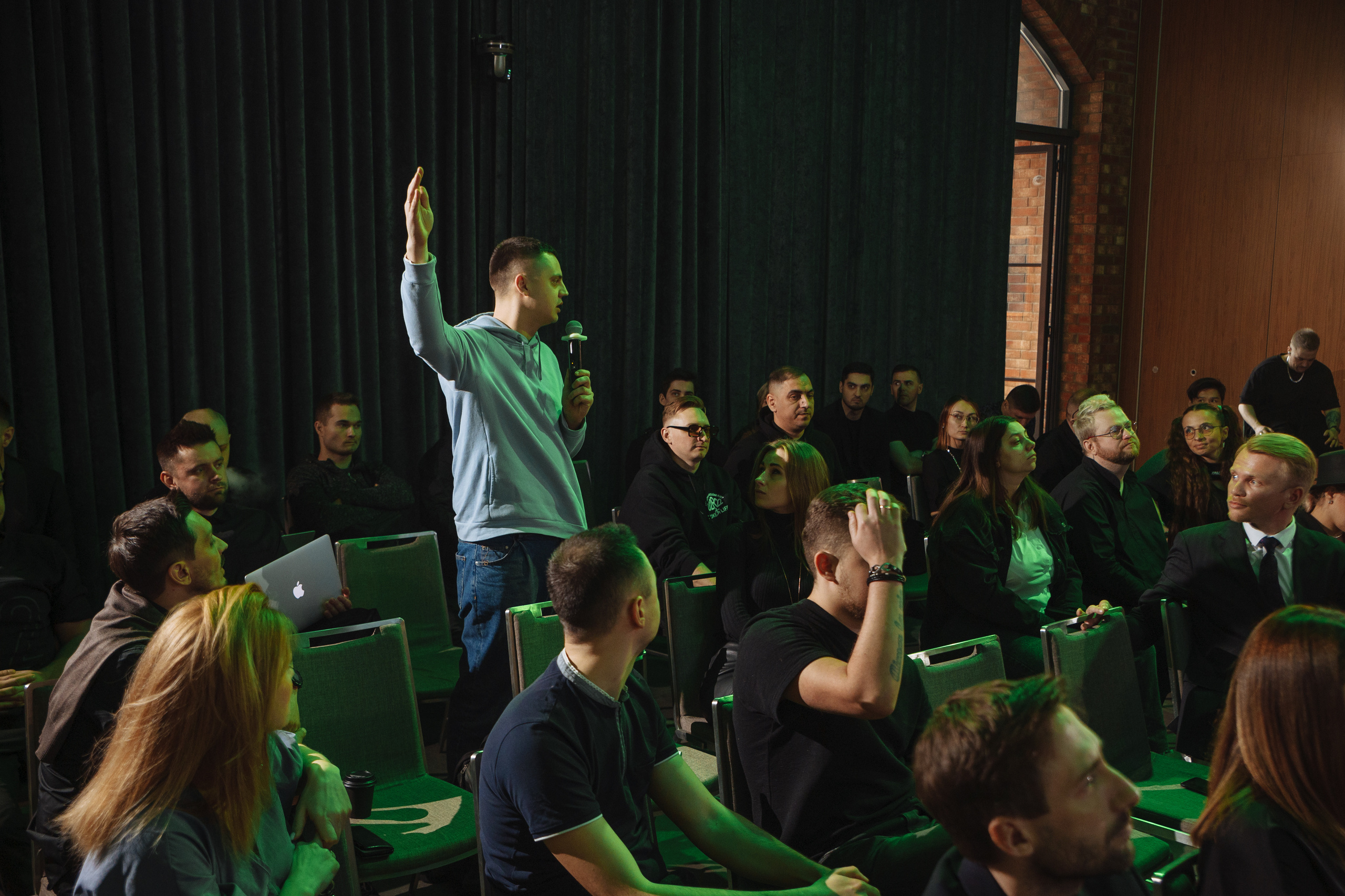 Провинциалы. Форум для ведущих. Свадебный и репортажный фотограф в Волгограде Антон Сидоренко