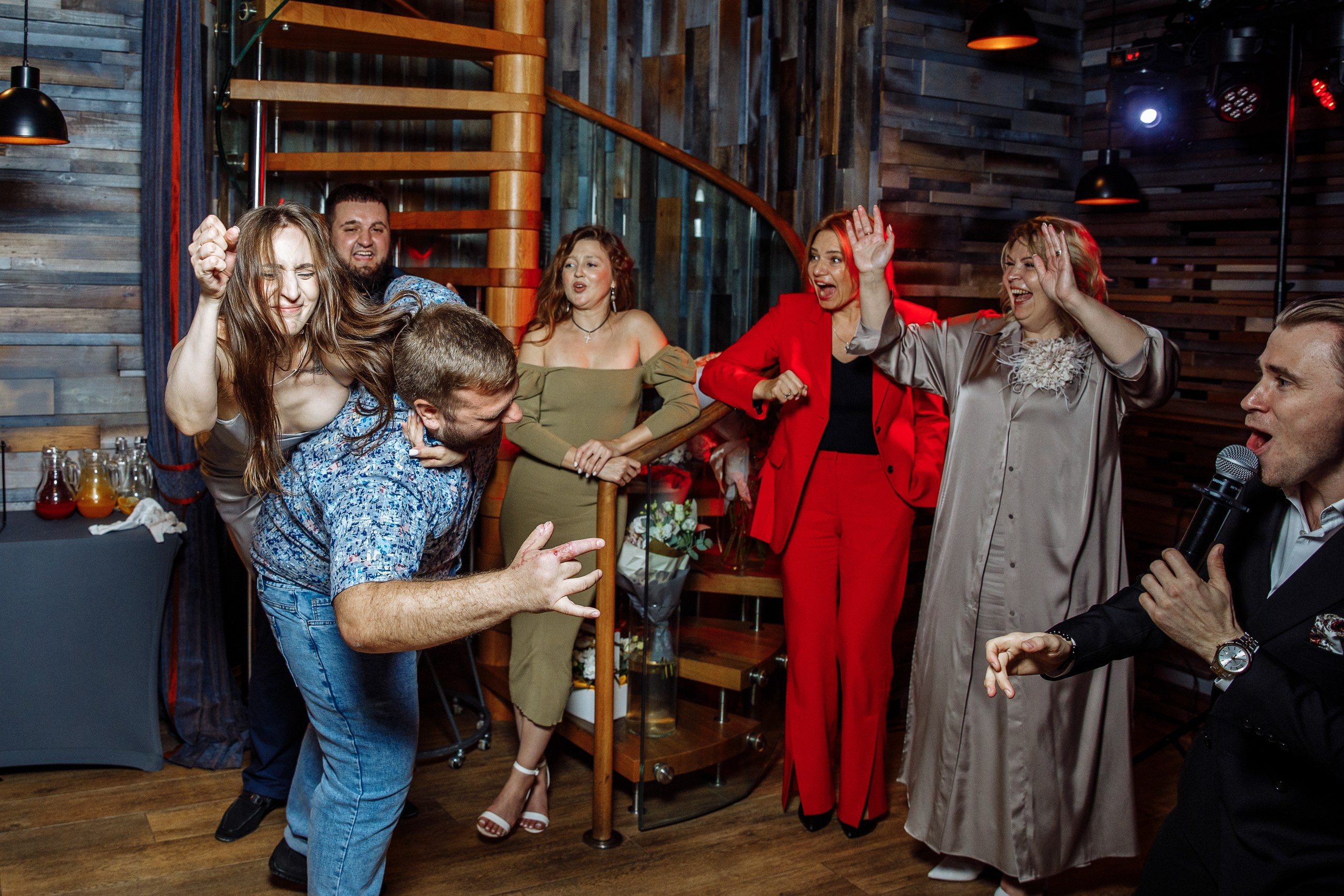 Август в городе. Главная