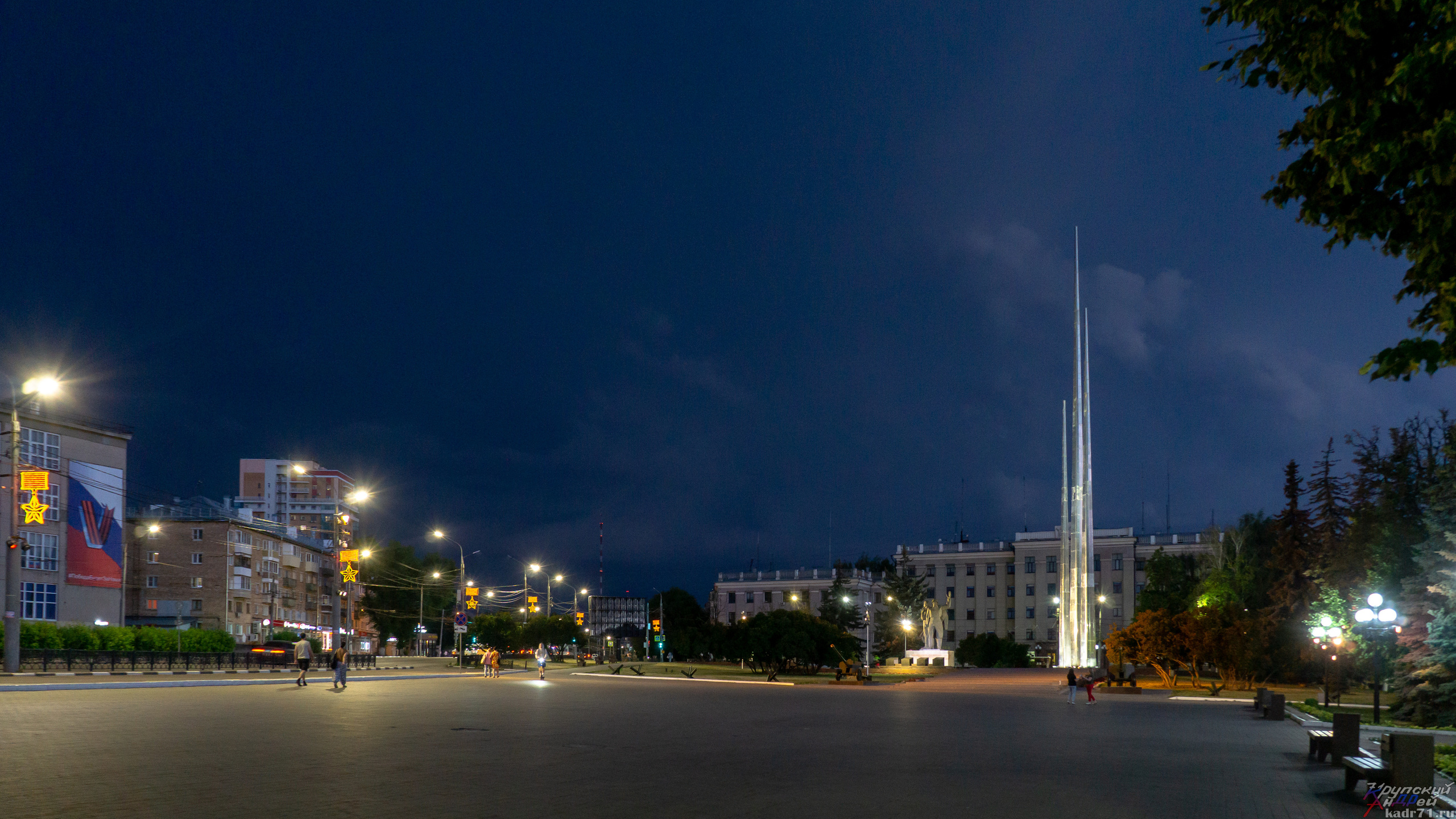 Грозовое небо над площадью победы в Туле. Фотограф в Туле Крупский АнДРей. Фотостудия «КАДР71» в Туле