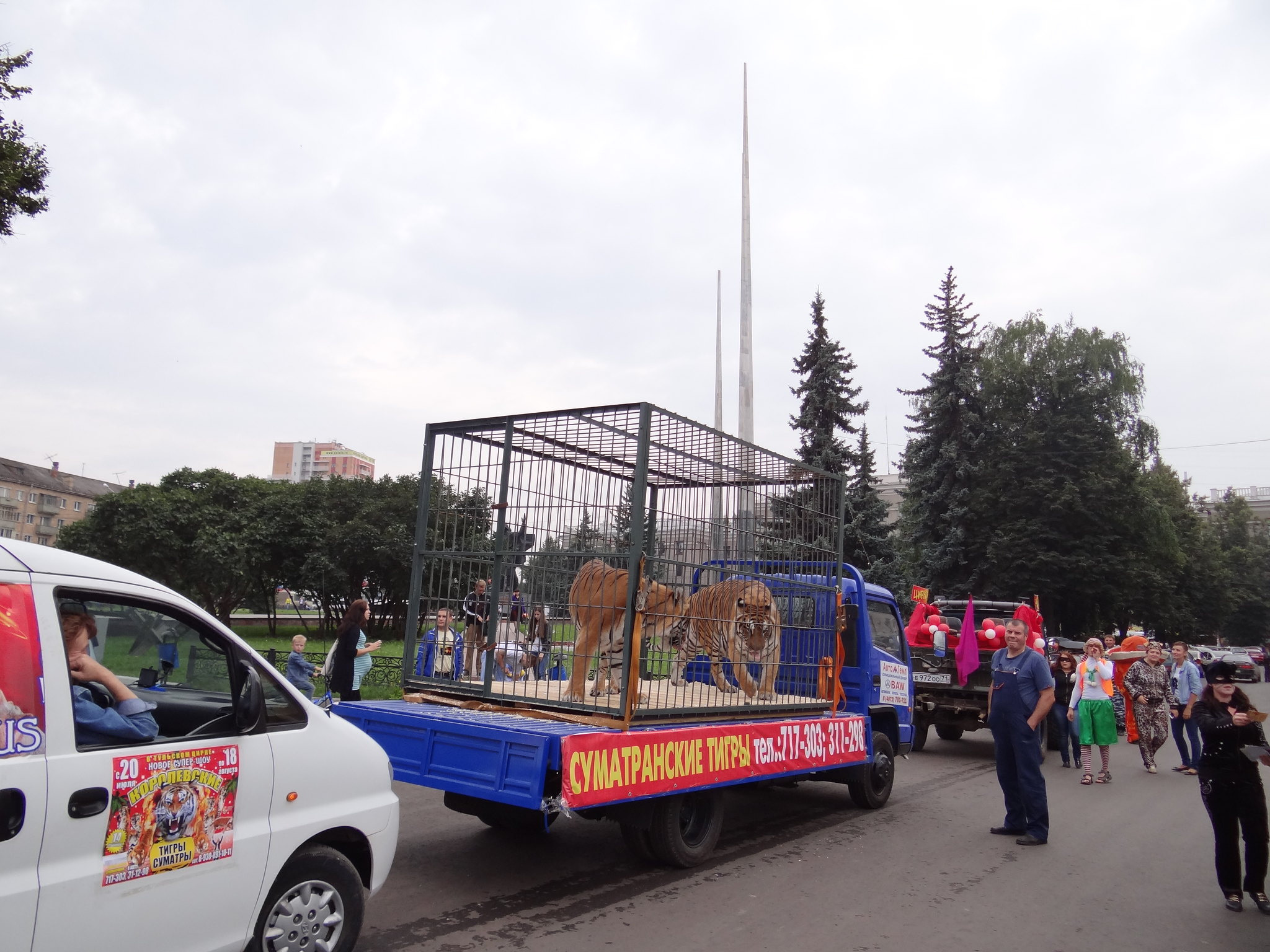 Мемориал «Три Штыка» на «Площади Победы» в г. Тула. Фотограф в Туле Крупский АнДРей. Фотостудия «КАДР71» в Туле