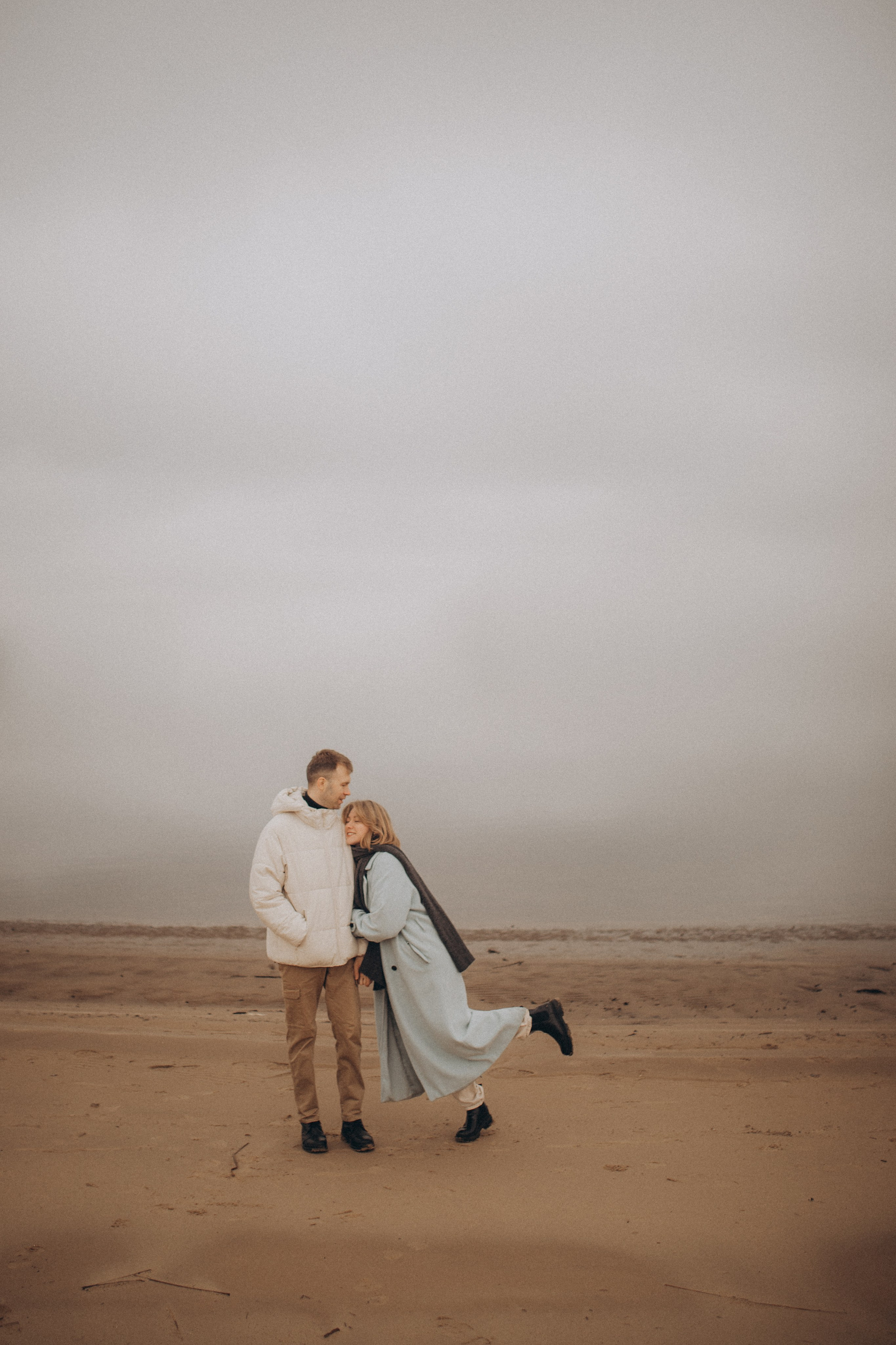 Осенний пляж. Свадебный фотограф Казань