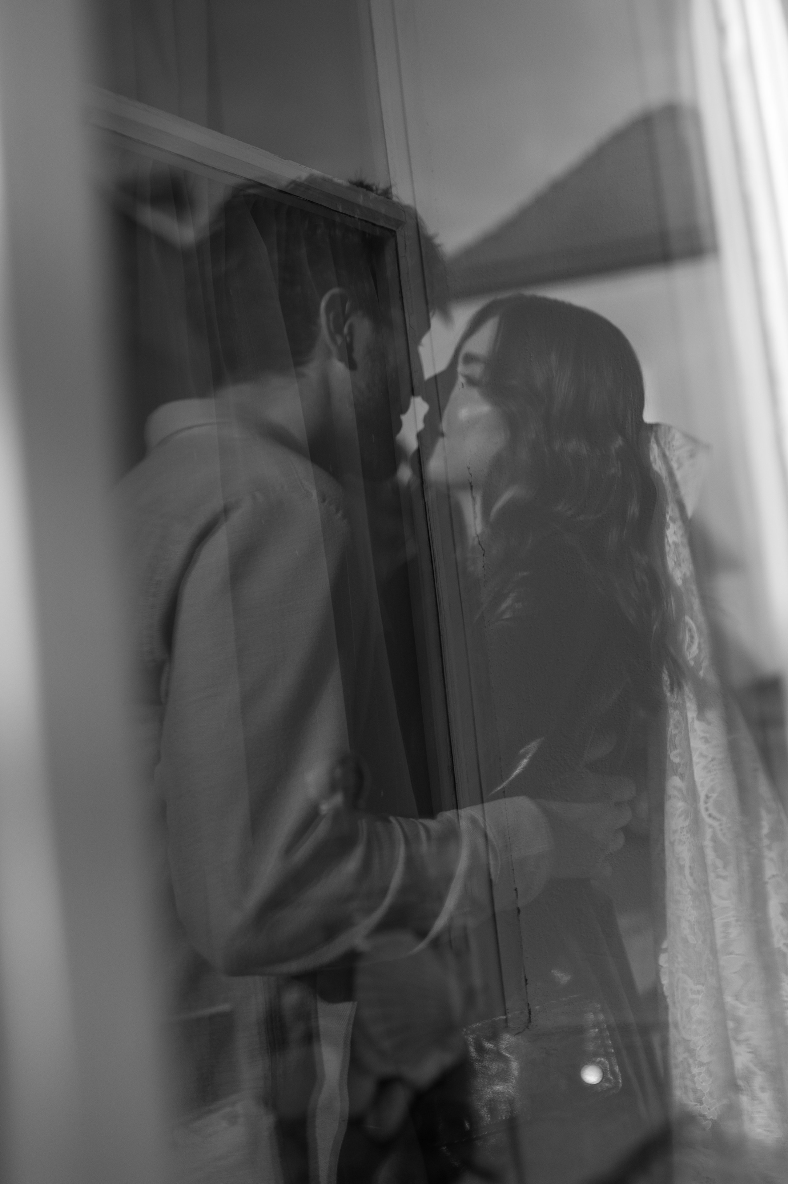 Prague Wedding Photographer | Natural Wedding Photography | Wedding Photography in Prague. Photographer in Prague Yara Kurkus