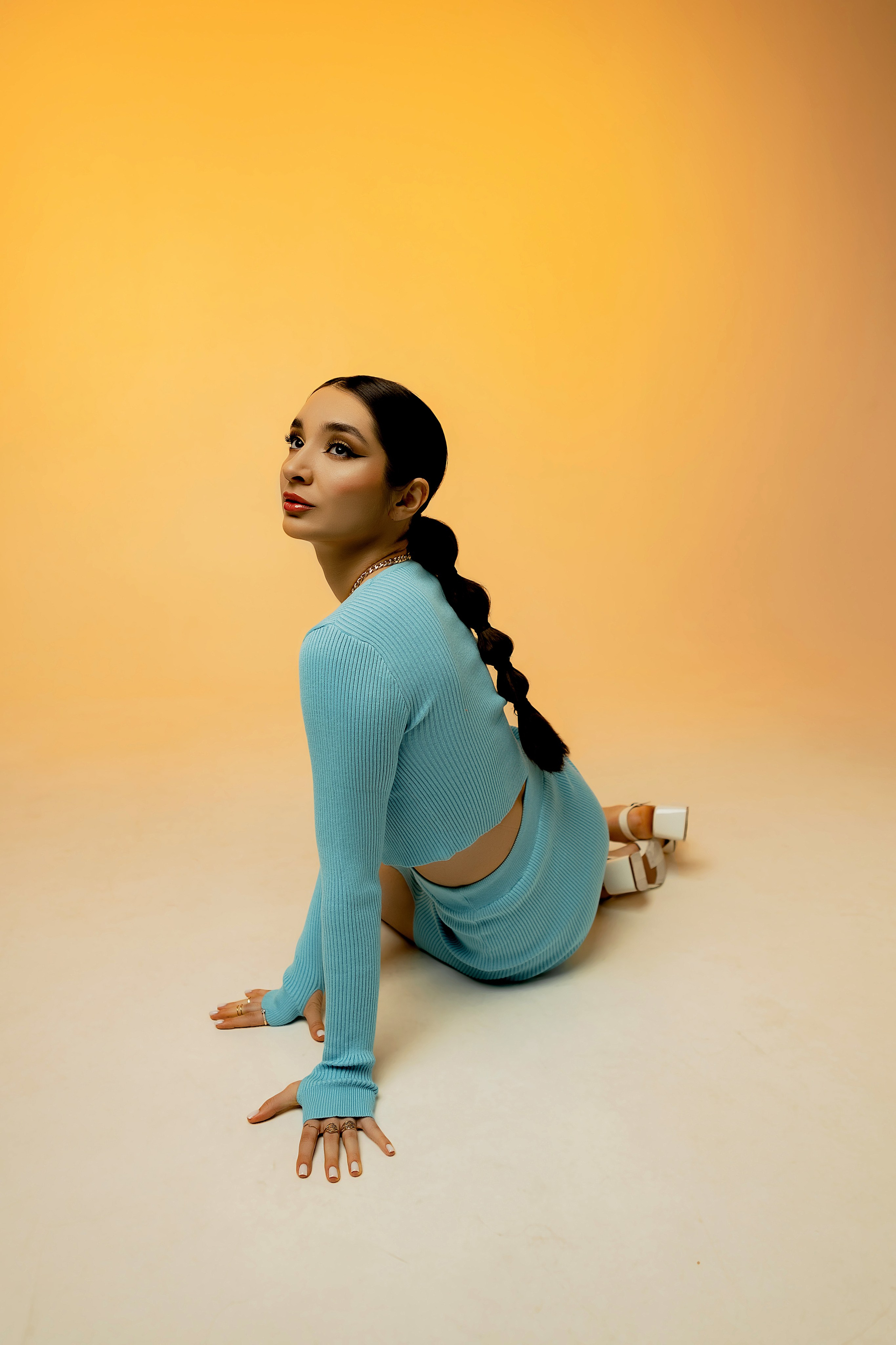 Муниса. Фотограф Челябинск Эвелина Ганага, съемка для бизнеса и маркетплейсов