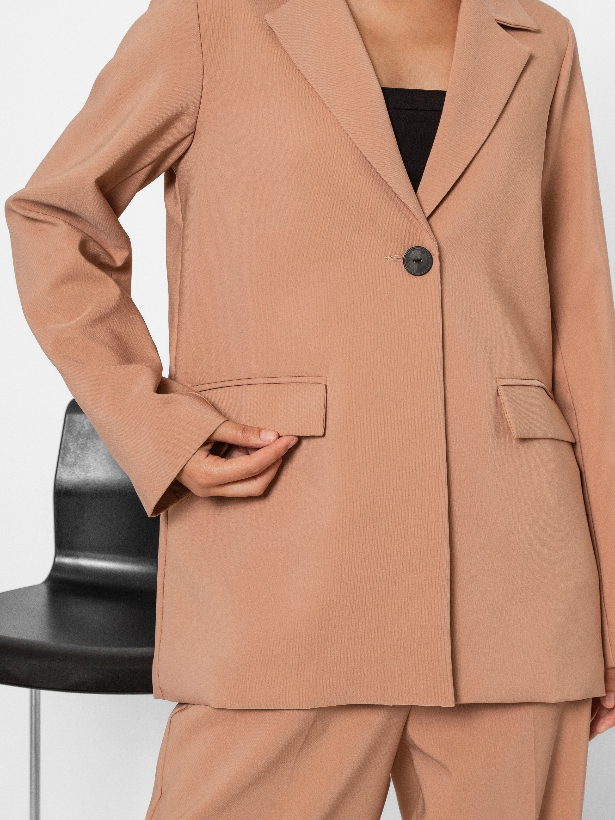 Костюмы женские. Фотостудия для Wildberries Ozon