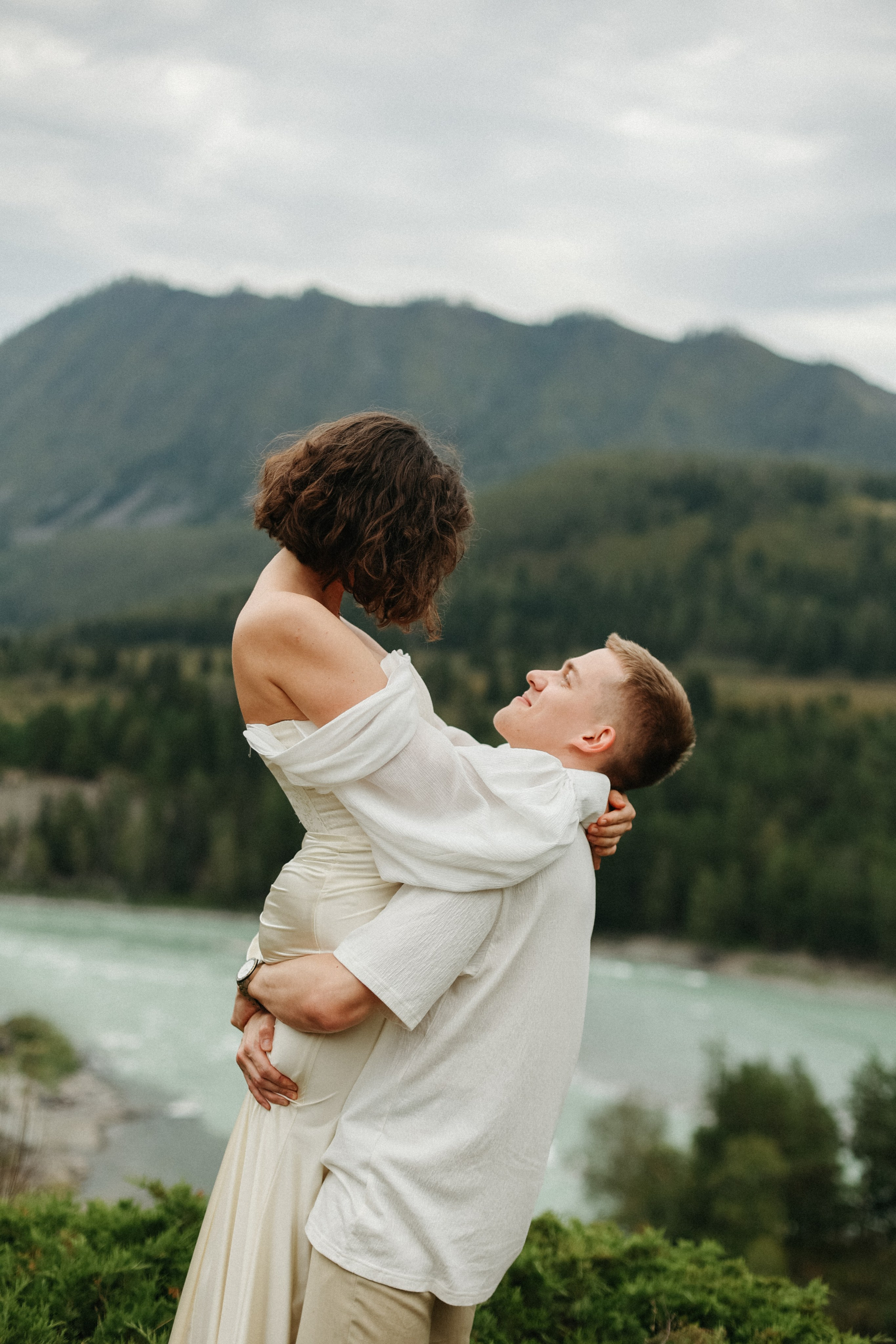 Ксения и Иван. Свадьба в горах. Фотограф в Краснодаре и на Алтае Мария Зорькина