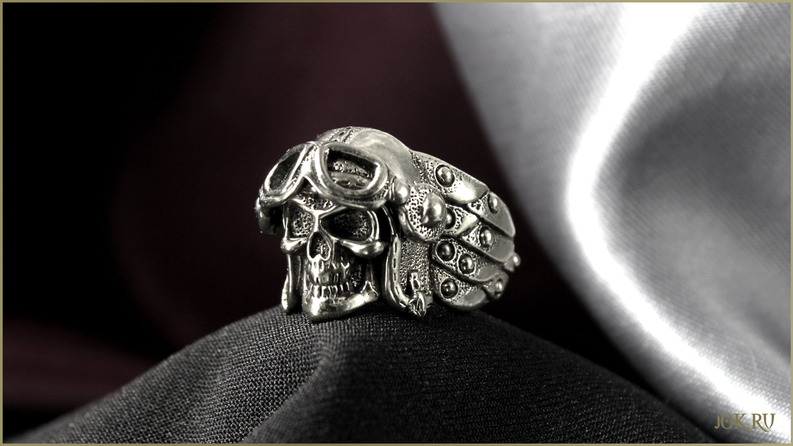 Уникальное кольцо с черепом камикадзе для поклонников Японской культуры. Уникальные кольца в рок стиле в магазине Joker-studio