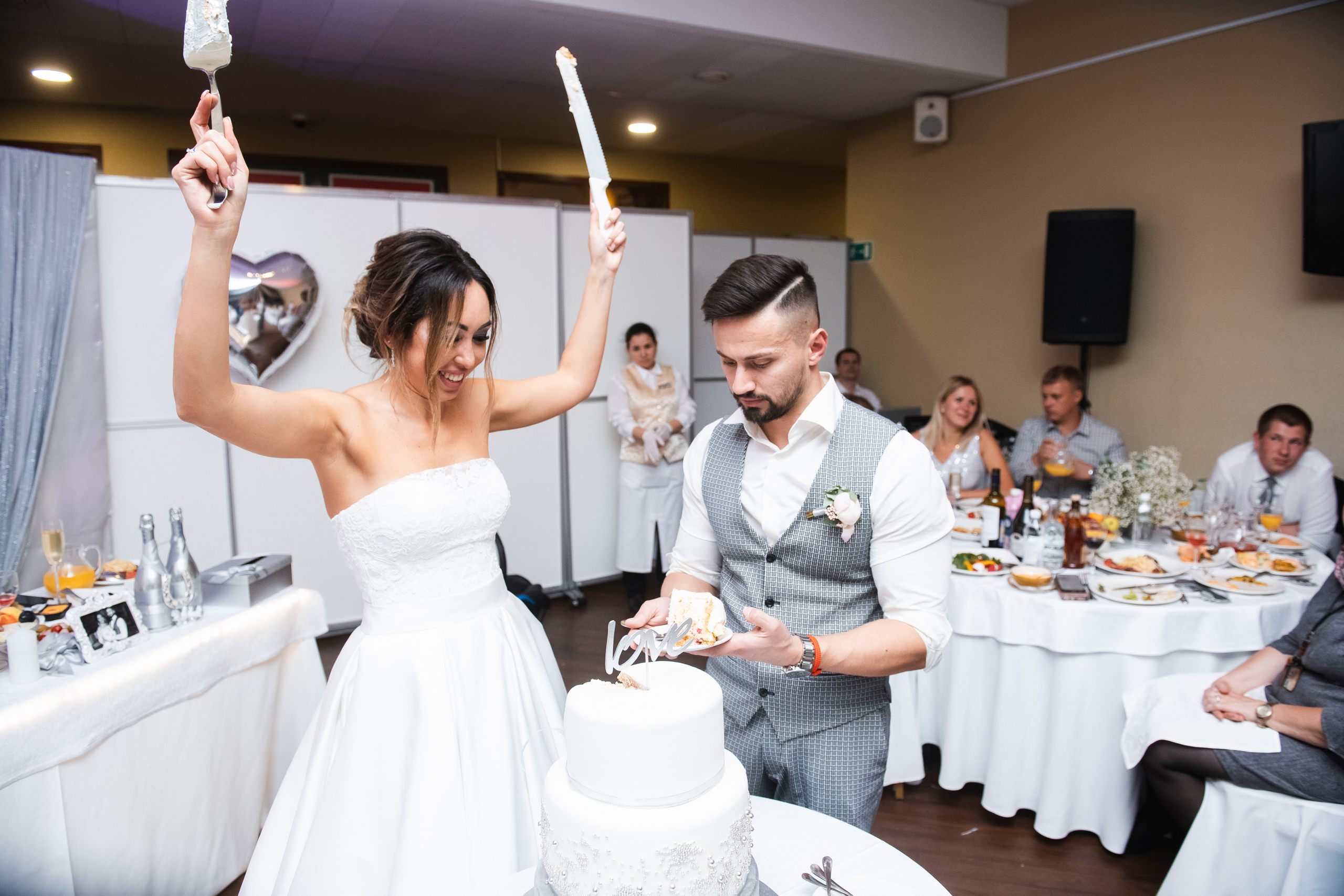 Оля и Вадим. Ведущий на свадьбу в Москве Зубков Алексей