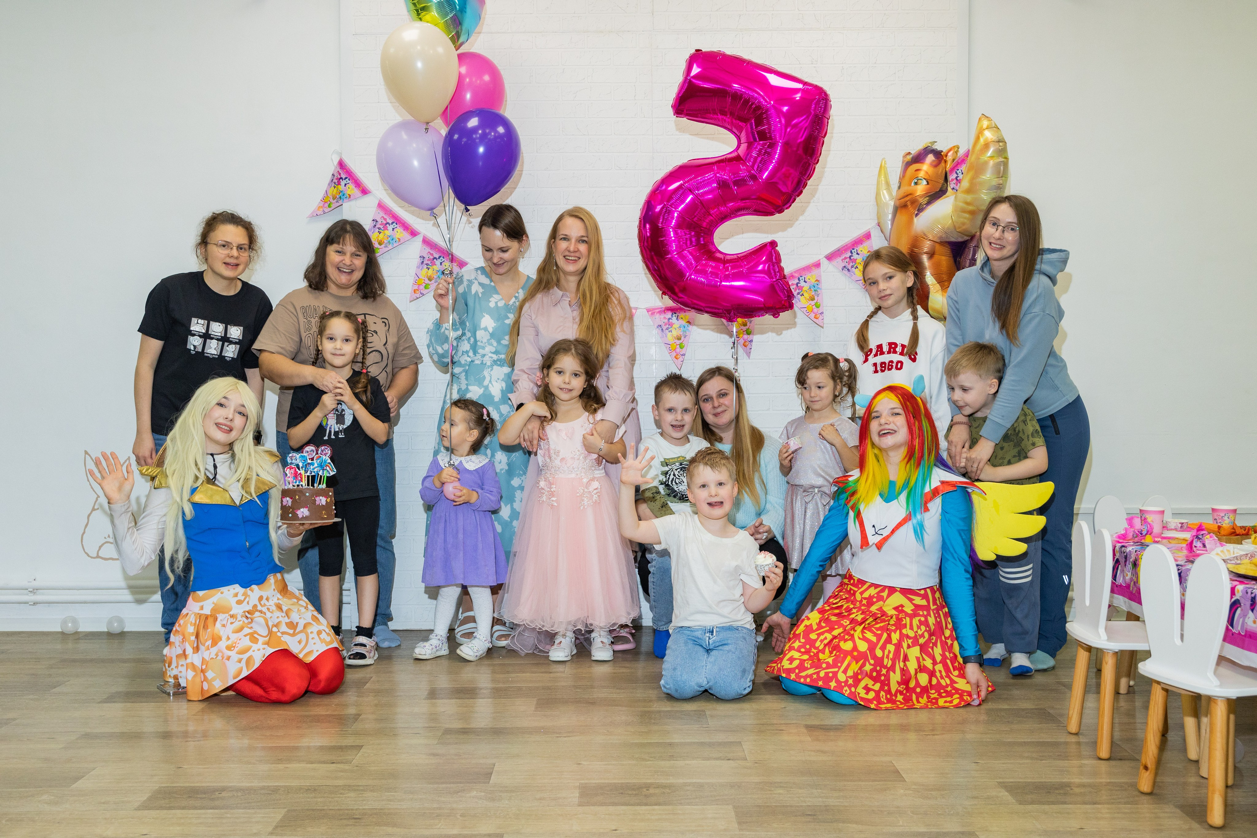 День Рождение Есении в Rabbit Holl. Выпускные альбомы во Владивостоке