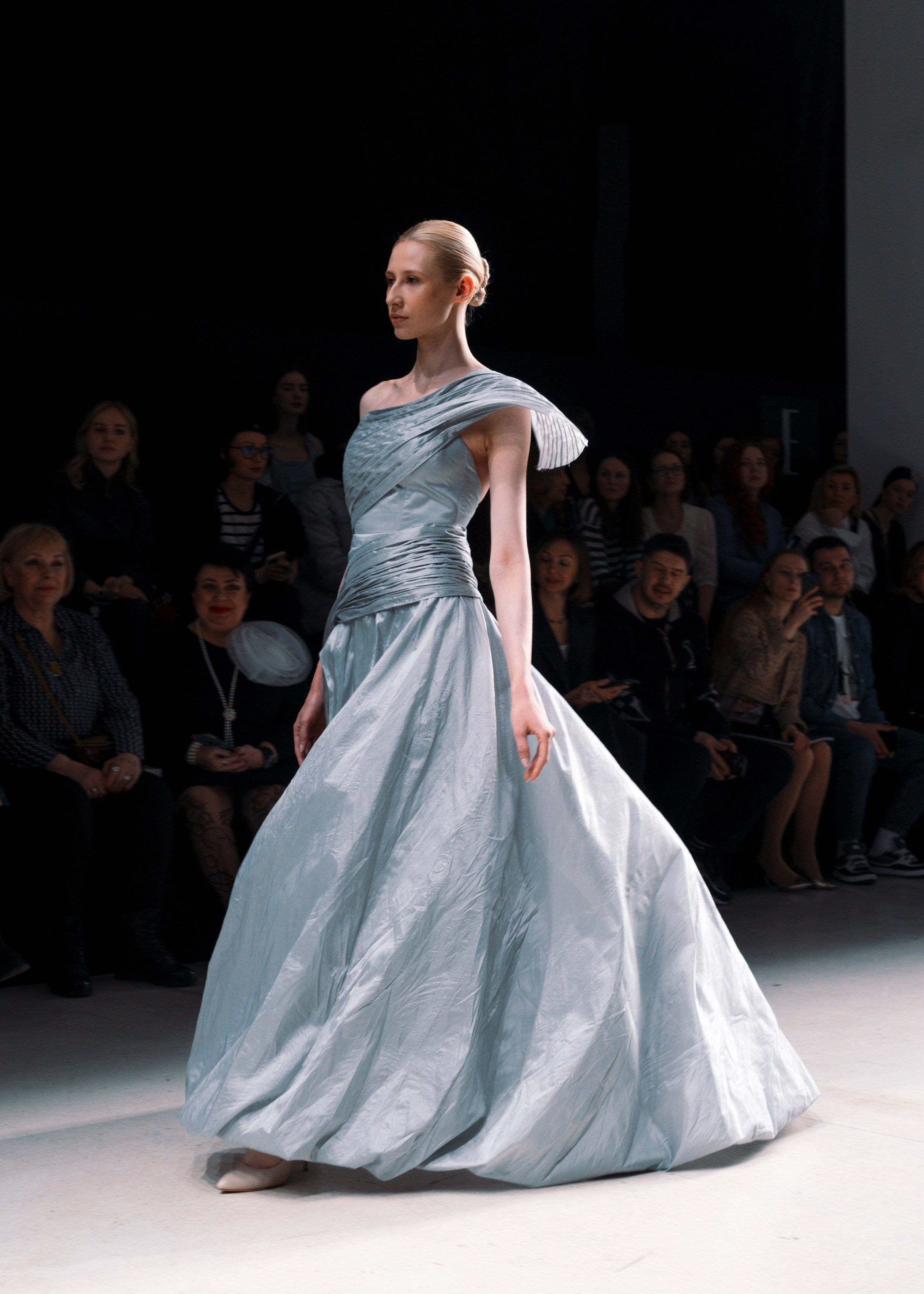 Fashion Week 2025. Свадебный фотограф в Москве Кристина Чехова