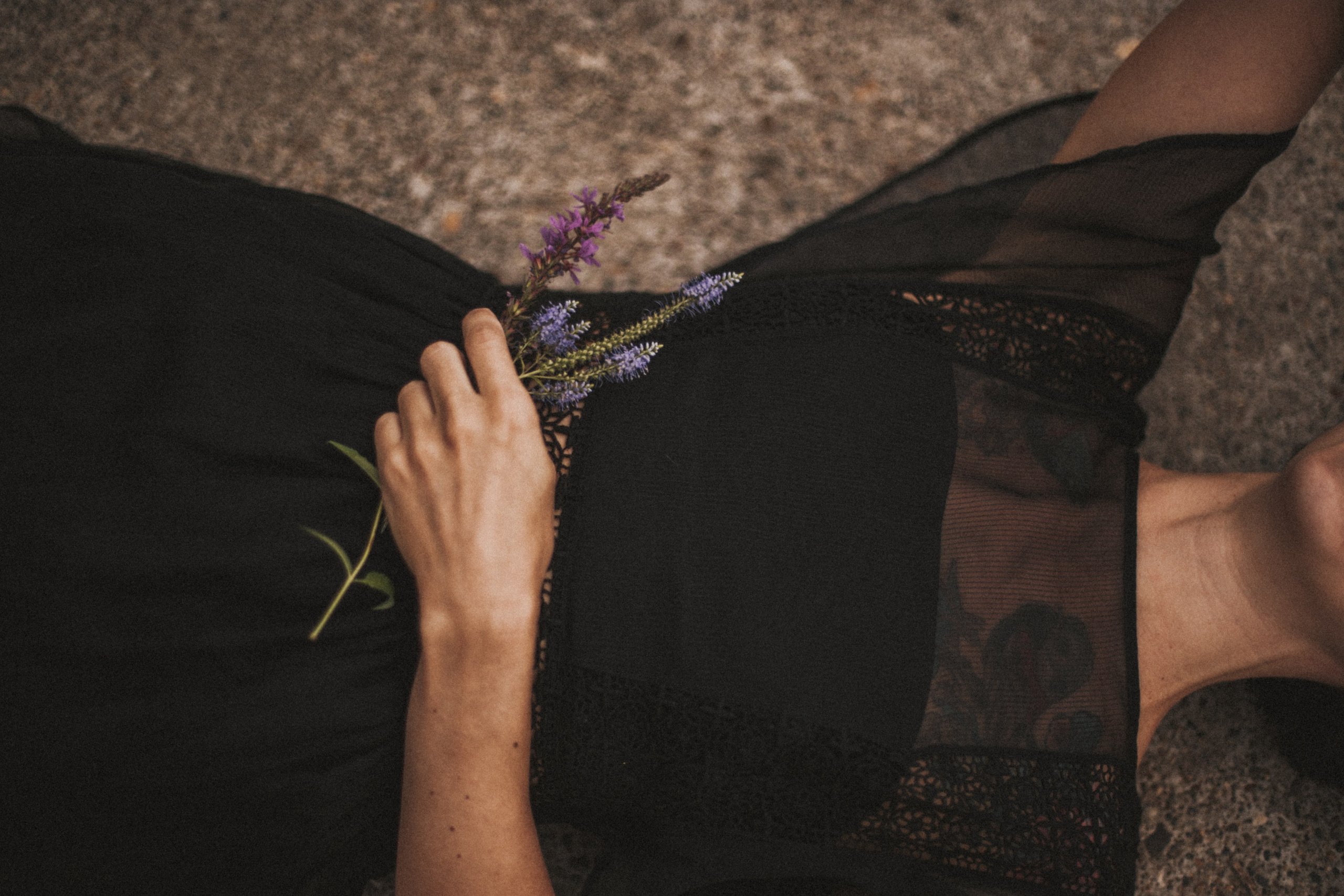 Есенин у реки. Фотограф в Нижнем Новгороде