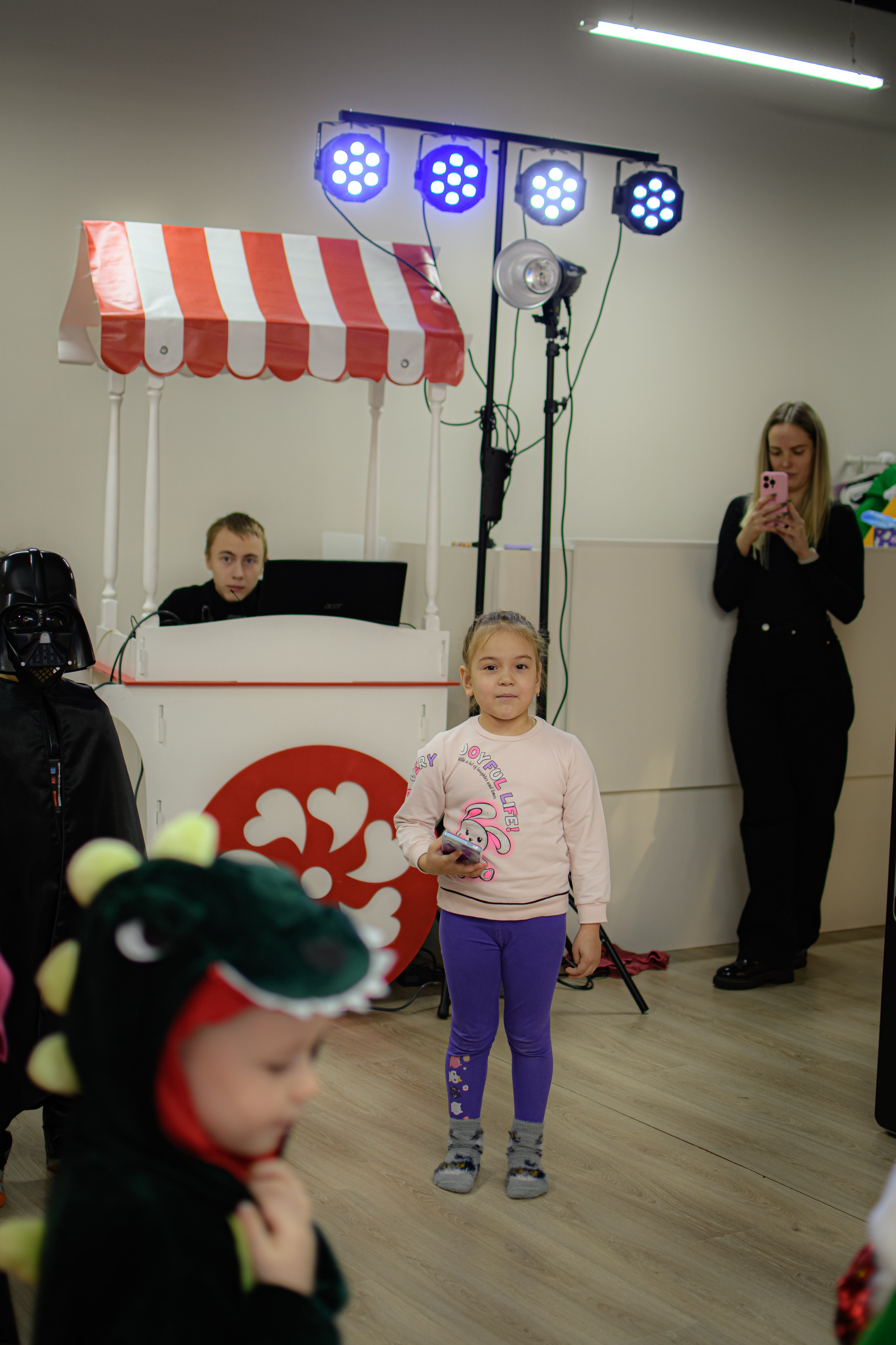 HAPPY NEW YEAR. Photokarish