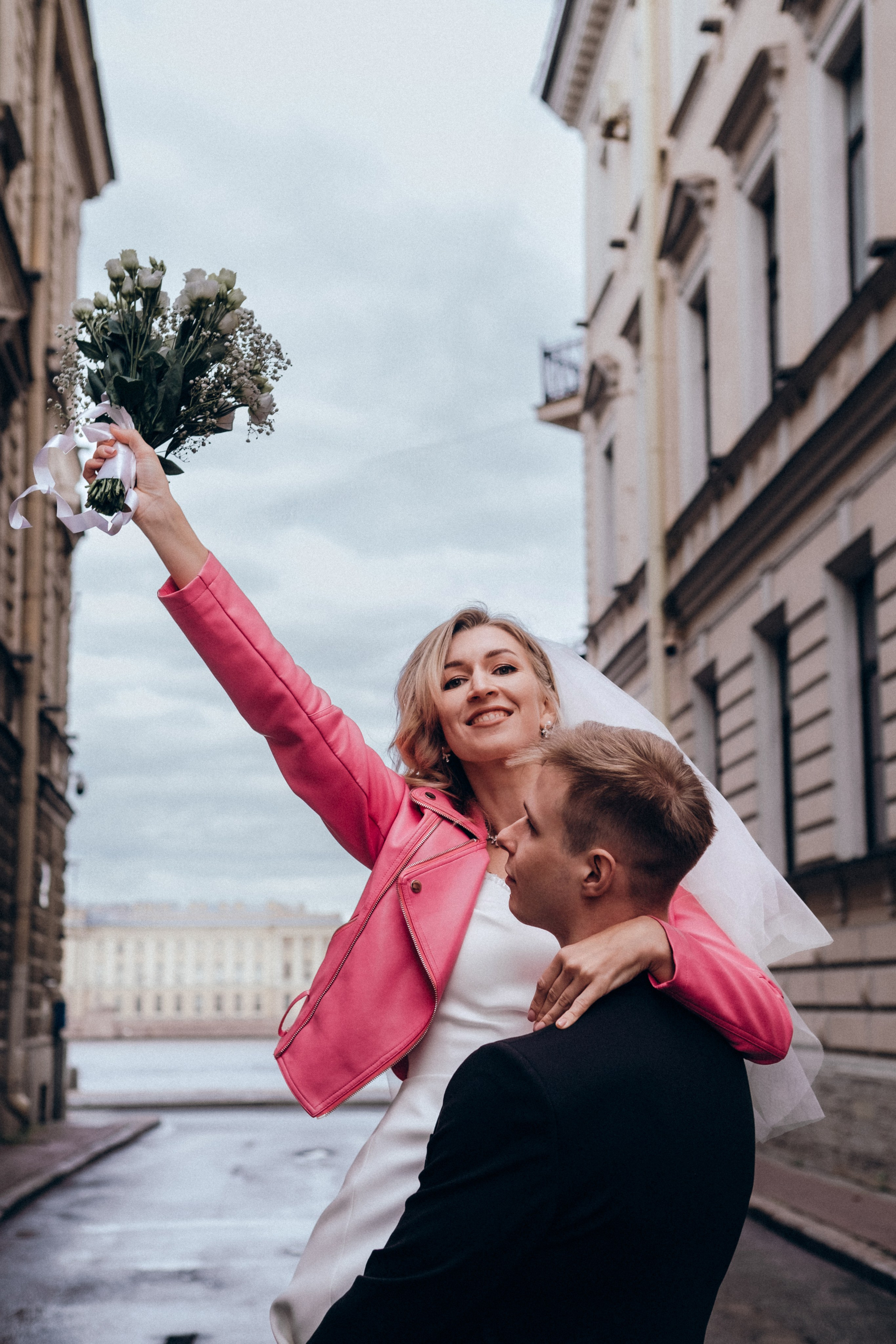 Дворец Бракосочетания № 1(дневная) +прогулка. Фотограф в Санкт-Петербурге Кристина Брянская