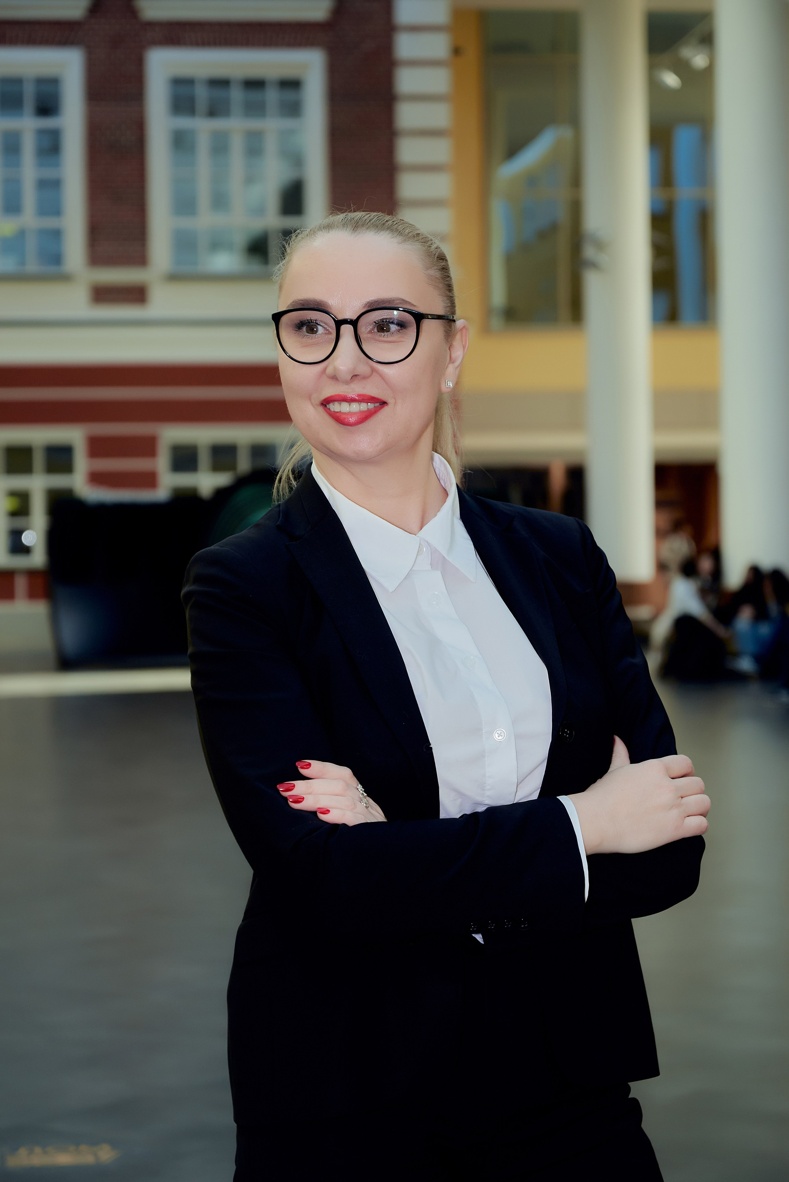 Он лайн лекция в ВШЭ. Наталия Дианова — фотограф для брендов и экспертов в Москве