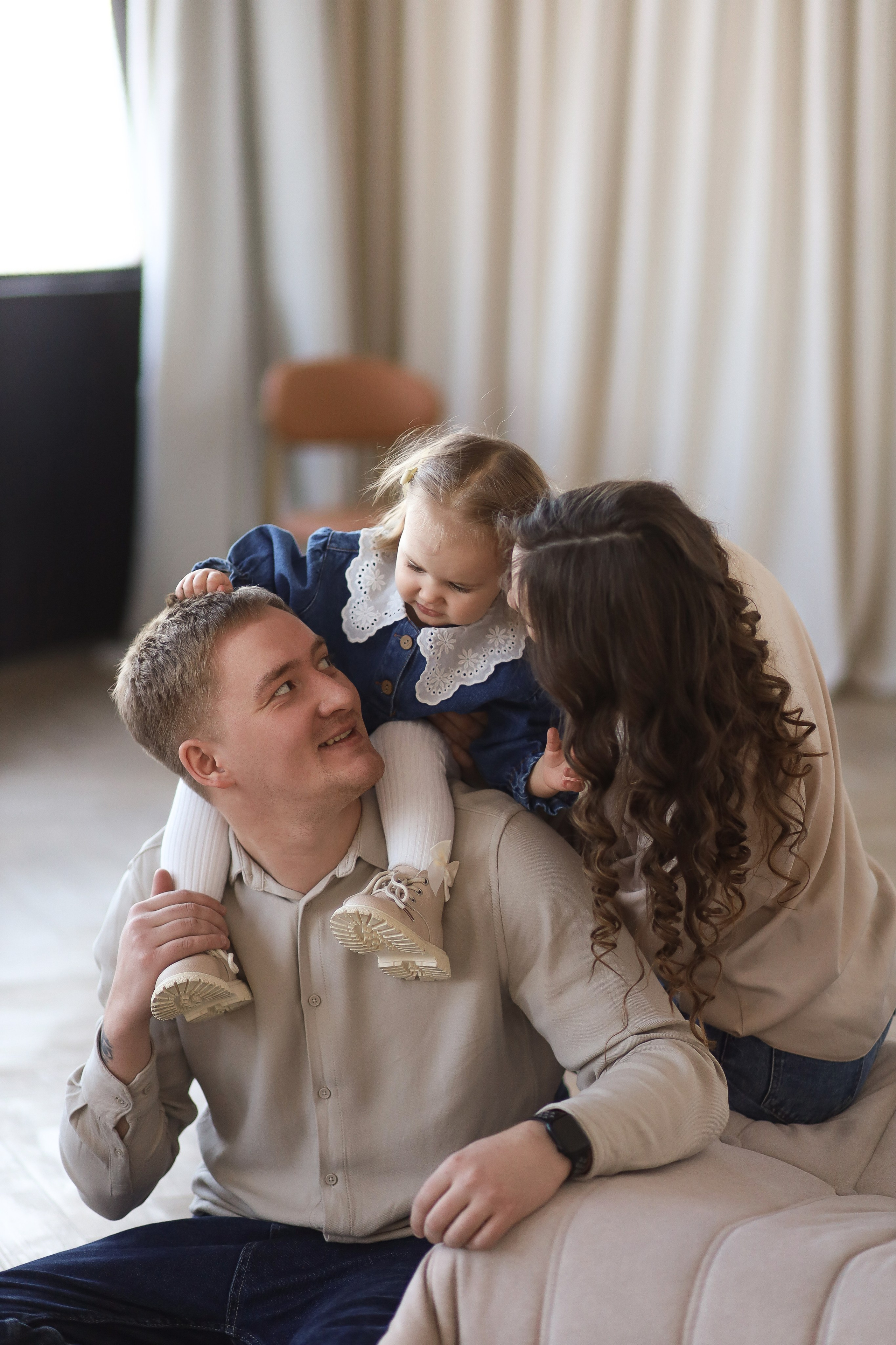 Миша, Вика и малышка Мия. ФОТОГРАФ ХАБАРОВСК АНАСТАСИЯ РАЧЕНКОВА