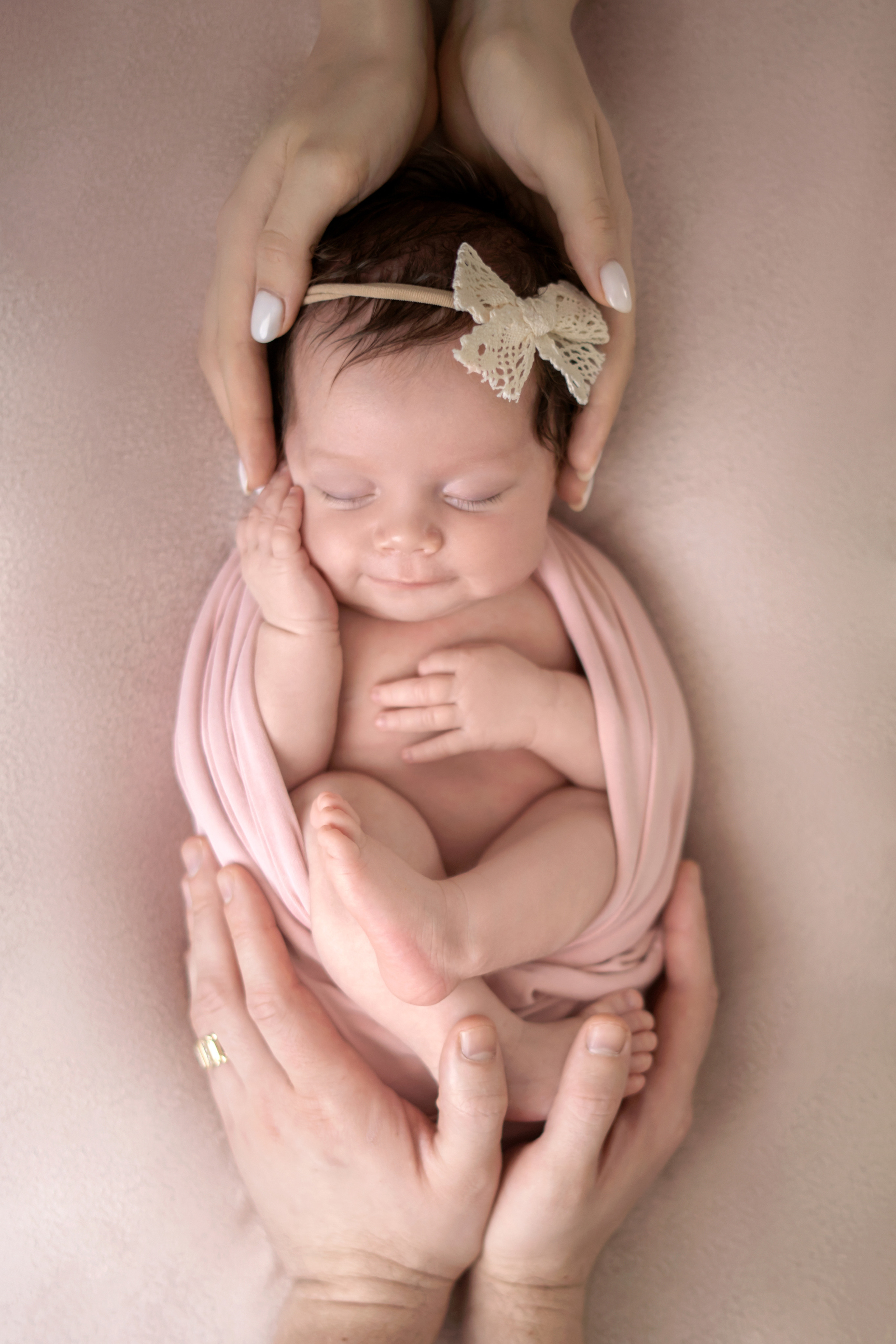 Николь. Мила Посвит Фотограф новорожденных в Тобольске