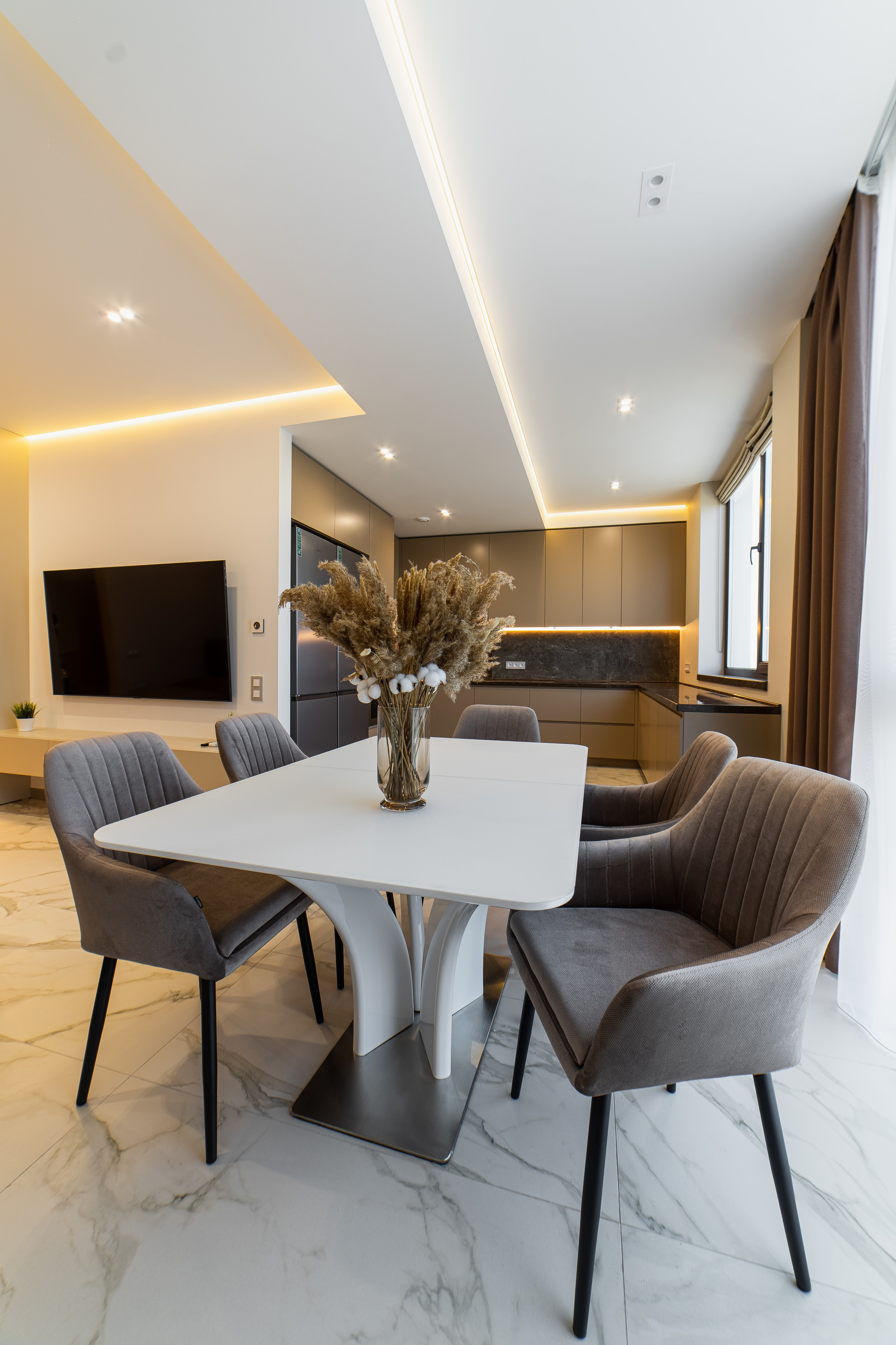 Фотосъёмка для Бизнеса на Пхукете – контент для продвижения, рекламы и маркетинга. Ян Долматов — фотограф, видеограф и продюсер на Пхукете, Таиланд