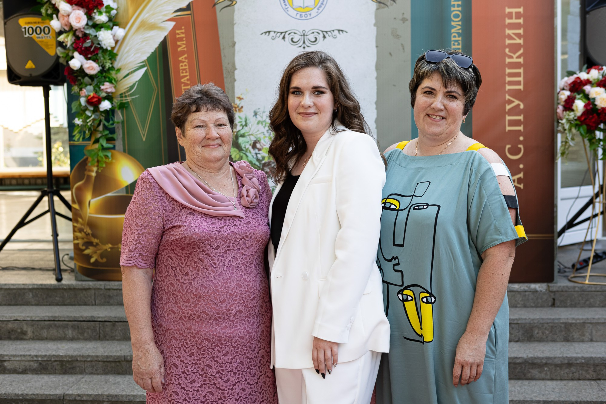 Фотосъёмка выпускного в школе. Свадебный фотограф, фотосъемка в Крыму, Севастополе, Симферополе, Ялте