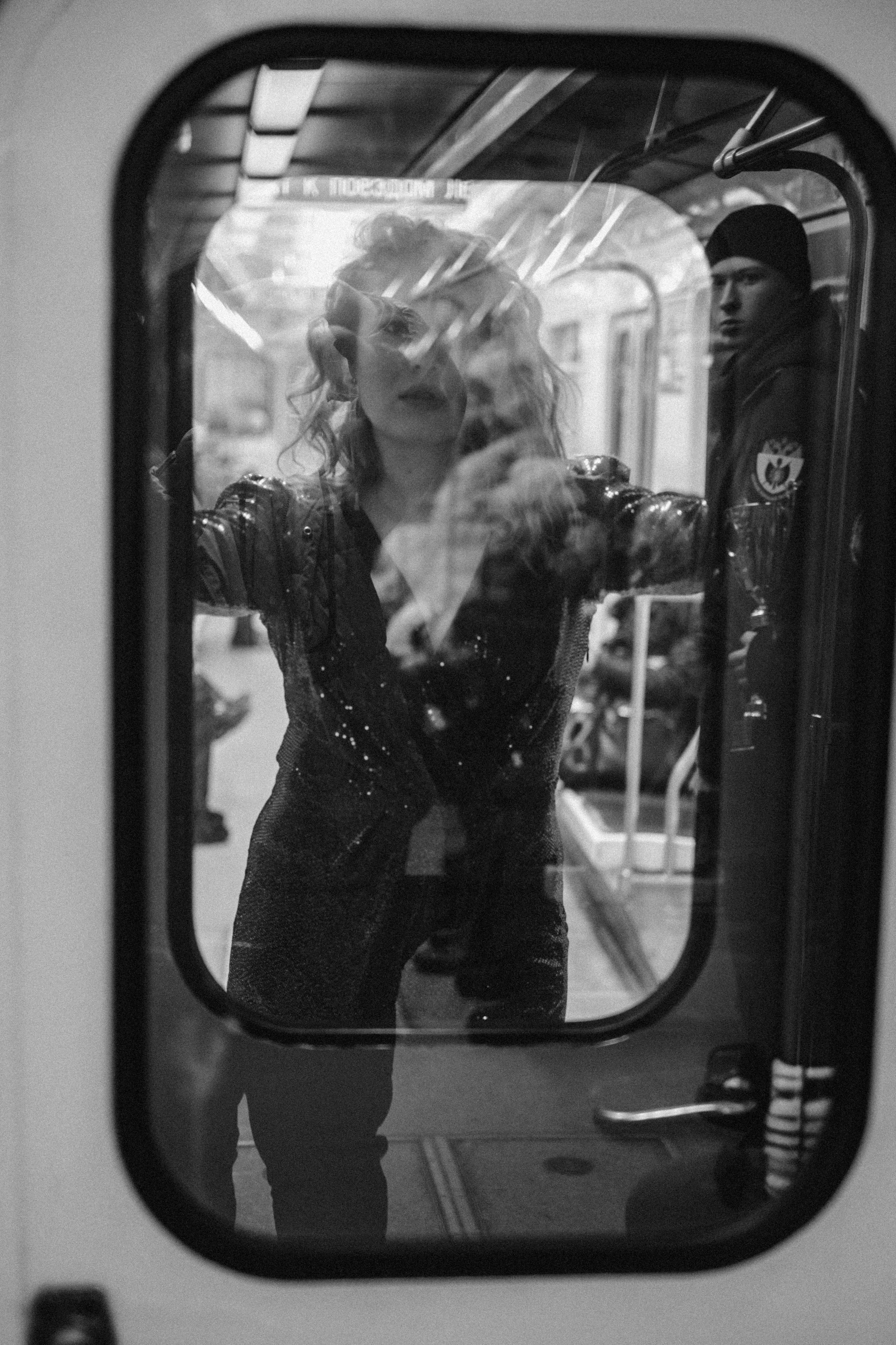 Творческая фотосъемка в метро Новосибирска. Ксения Ильиных — Фотограф в Новосибирске