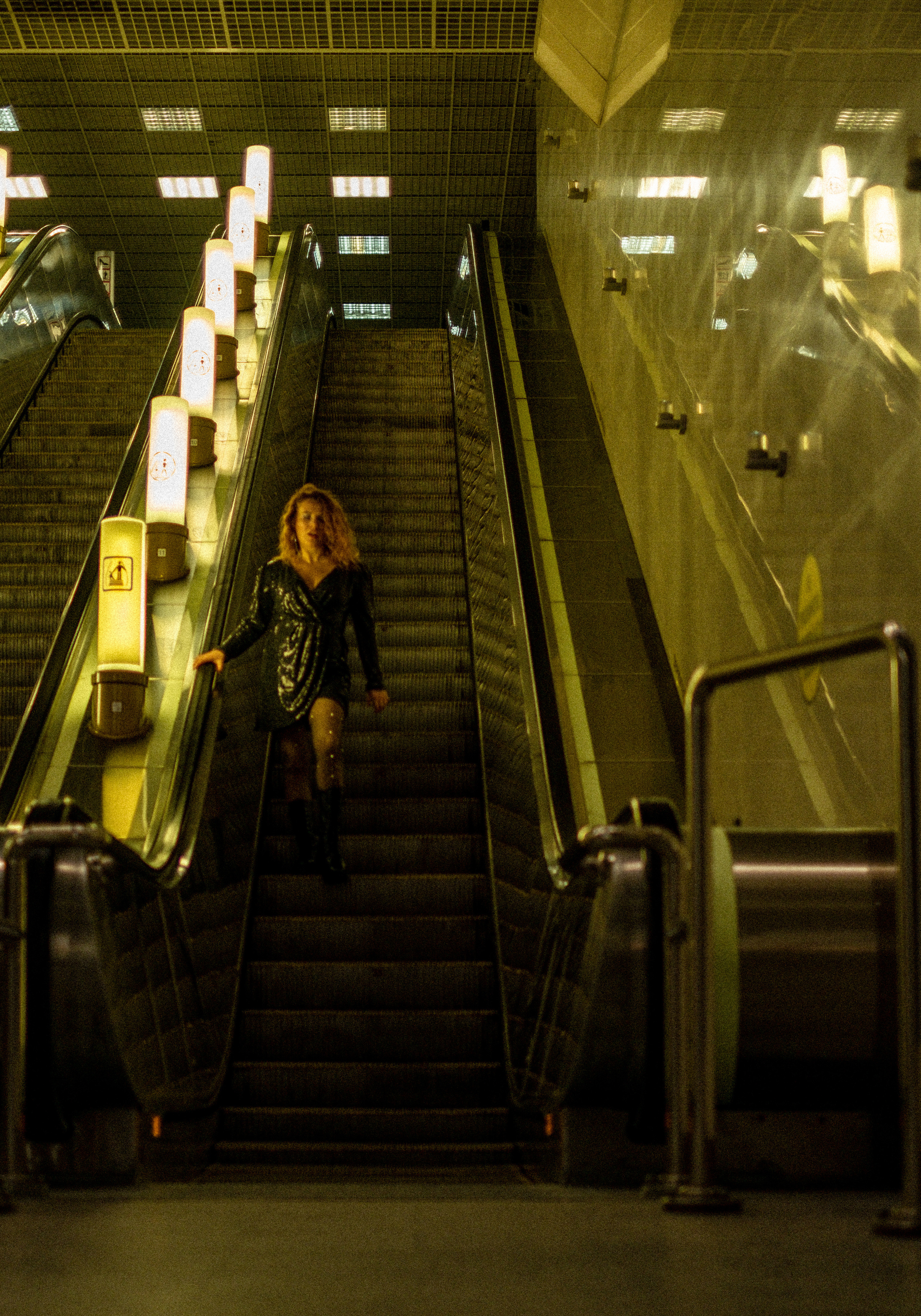 Творческая фотосъемка в метро Новосибирска. Ксения Ильиных — Фотограф в Новосибирске