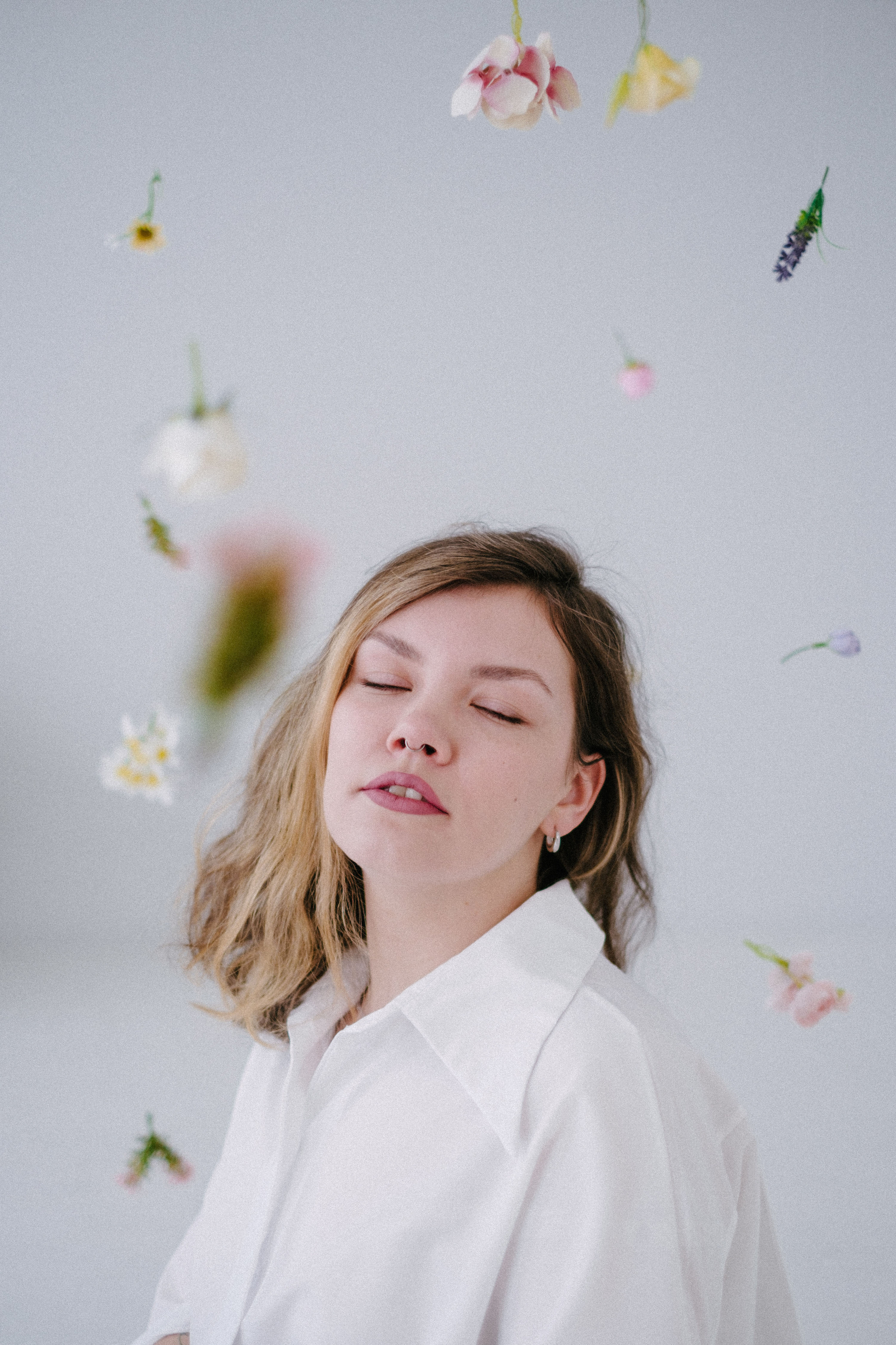 Фотосессия с цветами в студии Новосибирска. Ксения Ильиных — Фотограф в Новосибирске