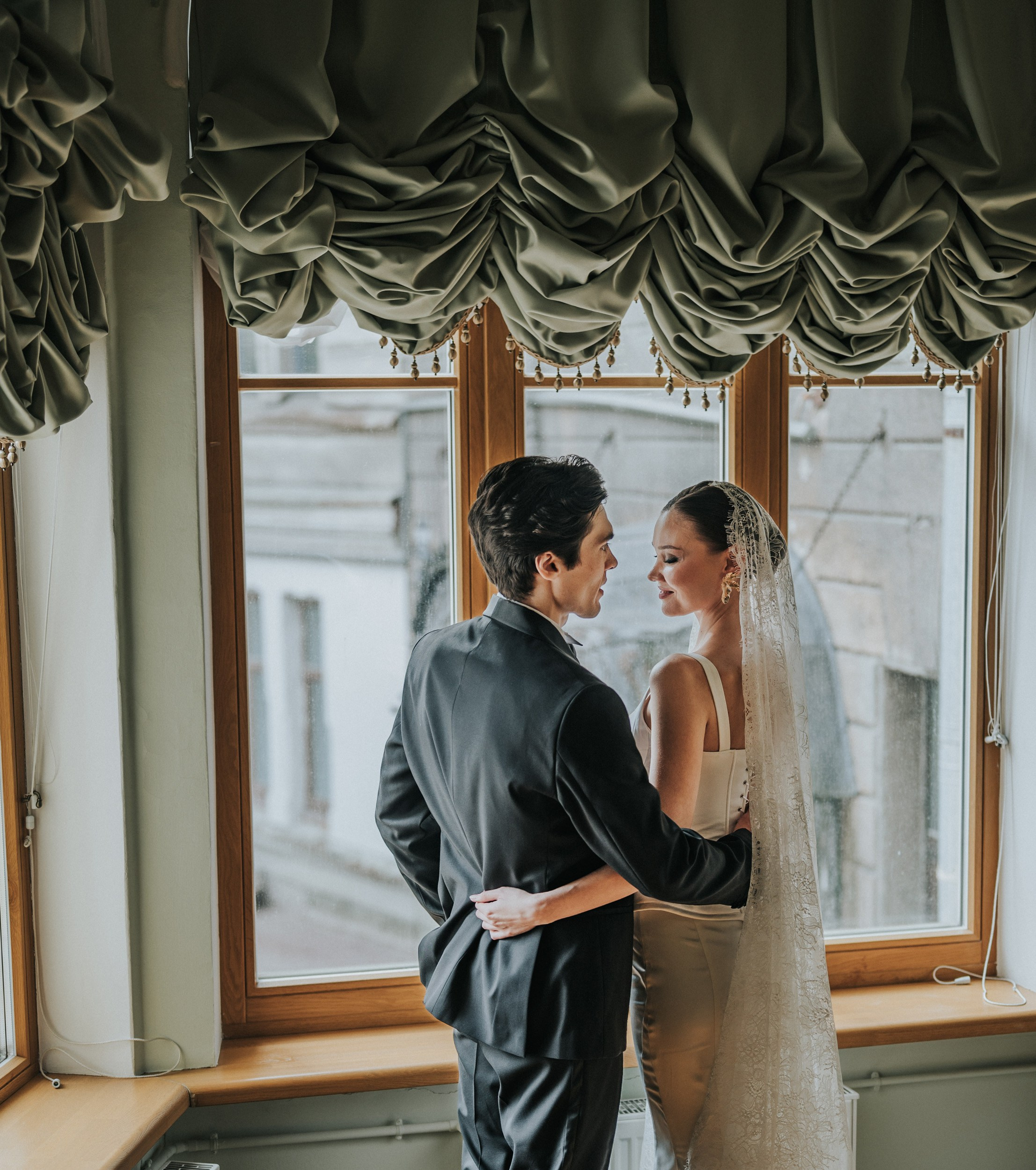 Особняк Ермолинского. Свадебный фотограф в Белгороде, Воронеже, Алексеевке, Старом Осколе, Губкине, Россоши
