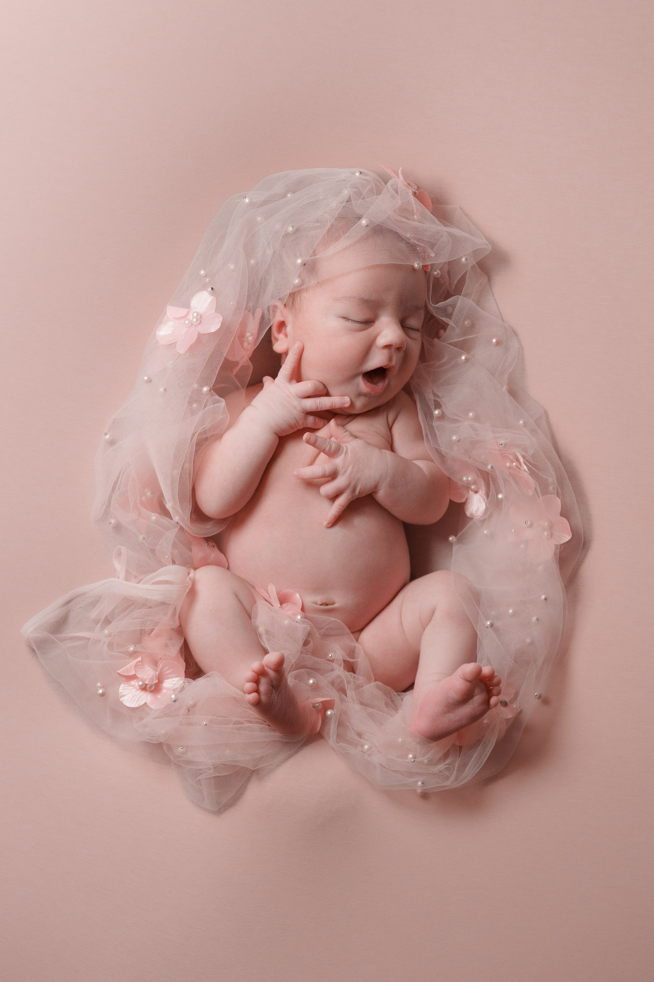 ✨. Профессиональный фотограф новорожденных Тверь