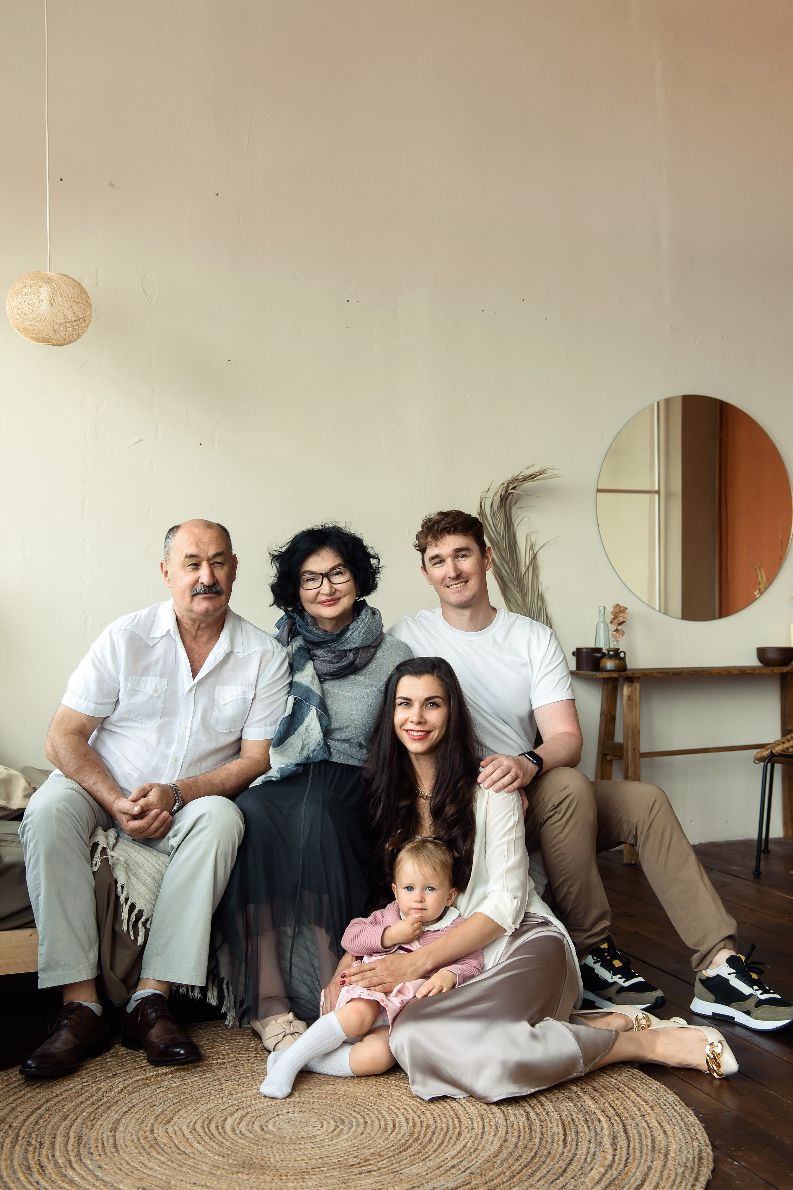 Семейная фотосессия - семейная и детская фотосъемка в студии Калинингр. Свадебный фотограф Калининград - Александр Зубанов