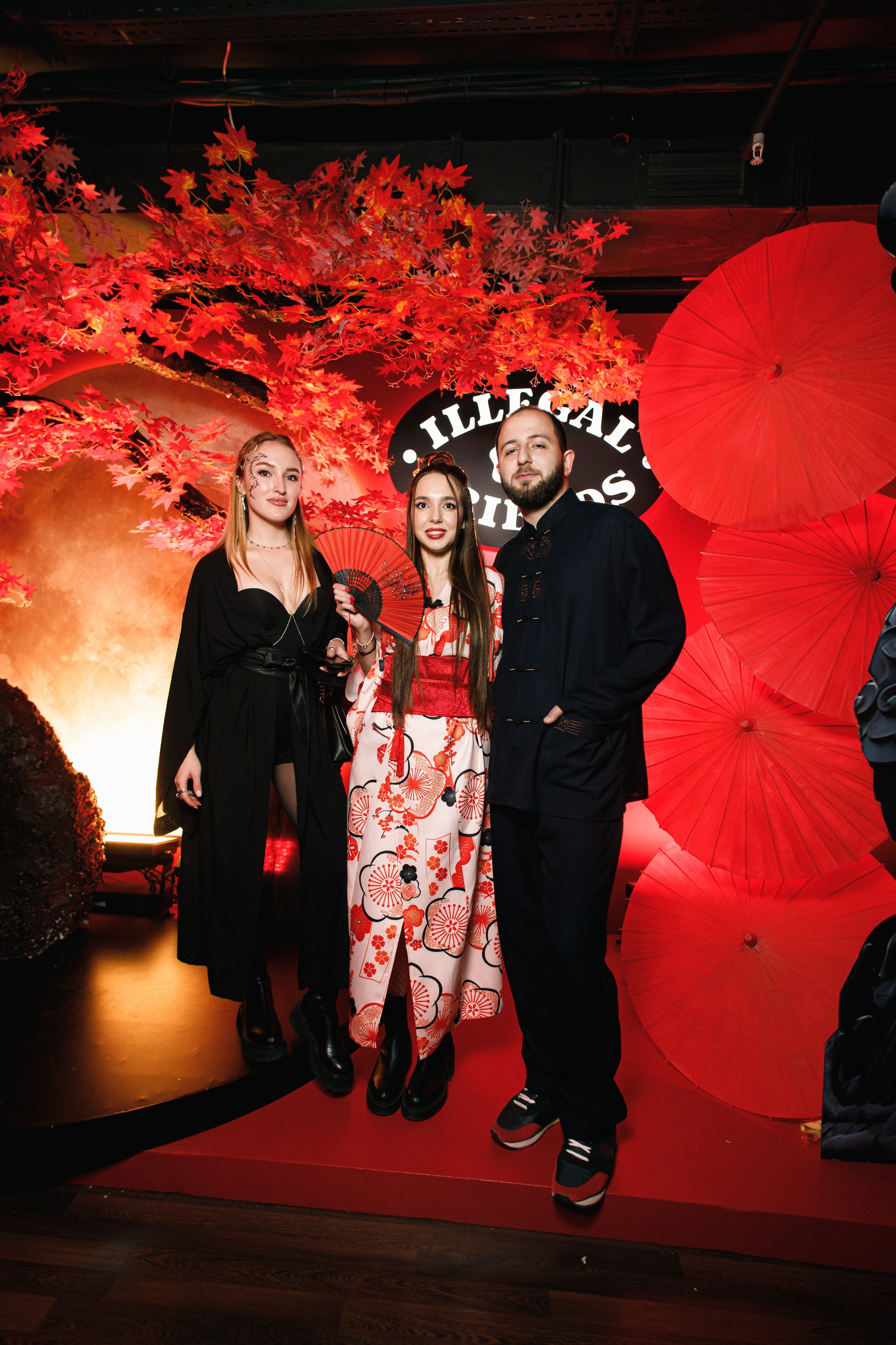 ILLEGAL FRIENDS | ASIA. СВОИ. ФОТООТЧЕТЫ-СОБЫТИЯ-МЕСТА