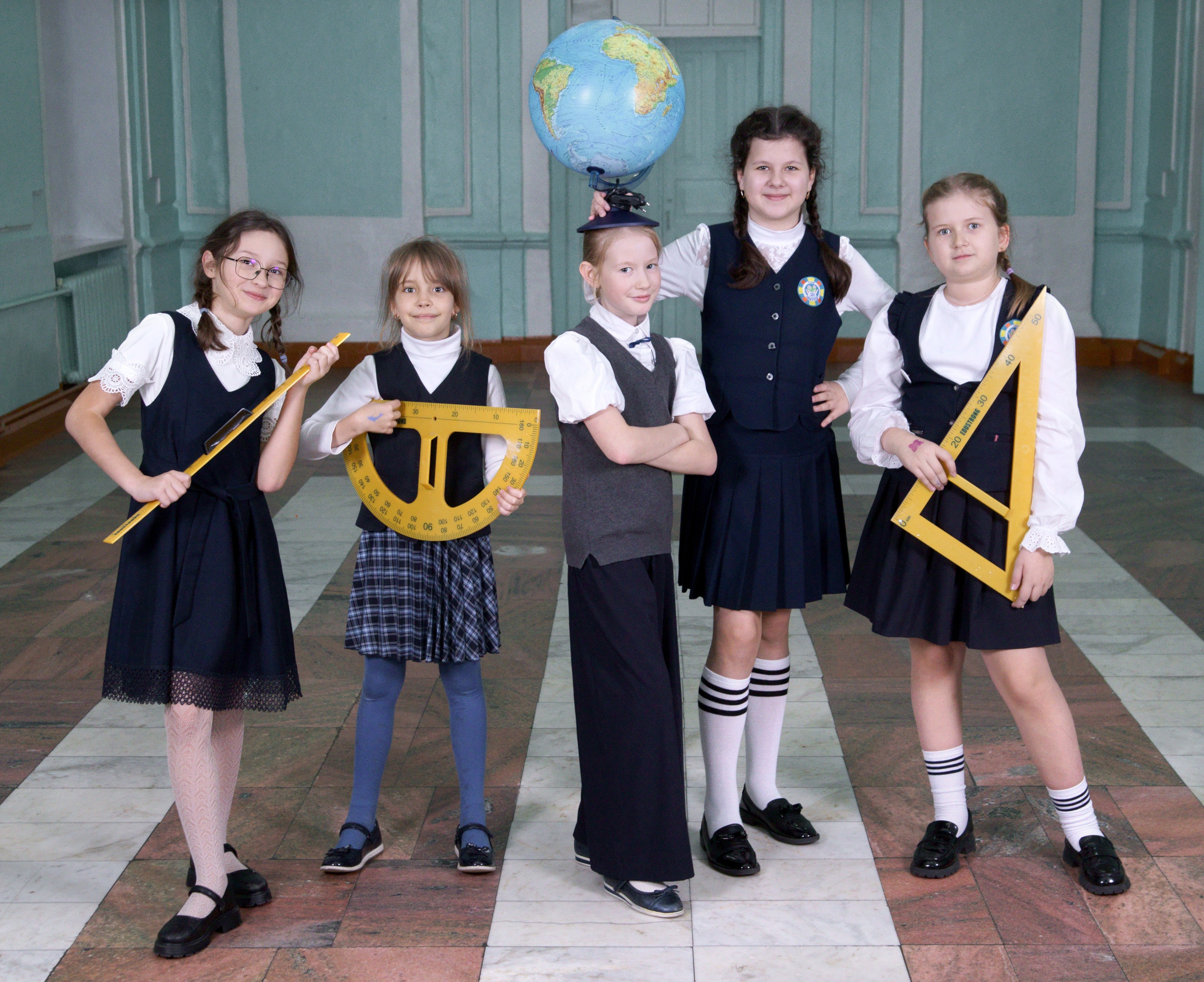 Выпускные альбомы 4 класса в Иркутске