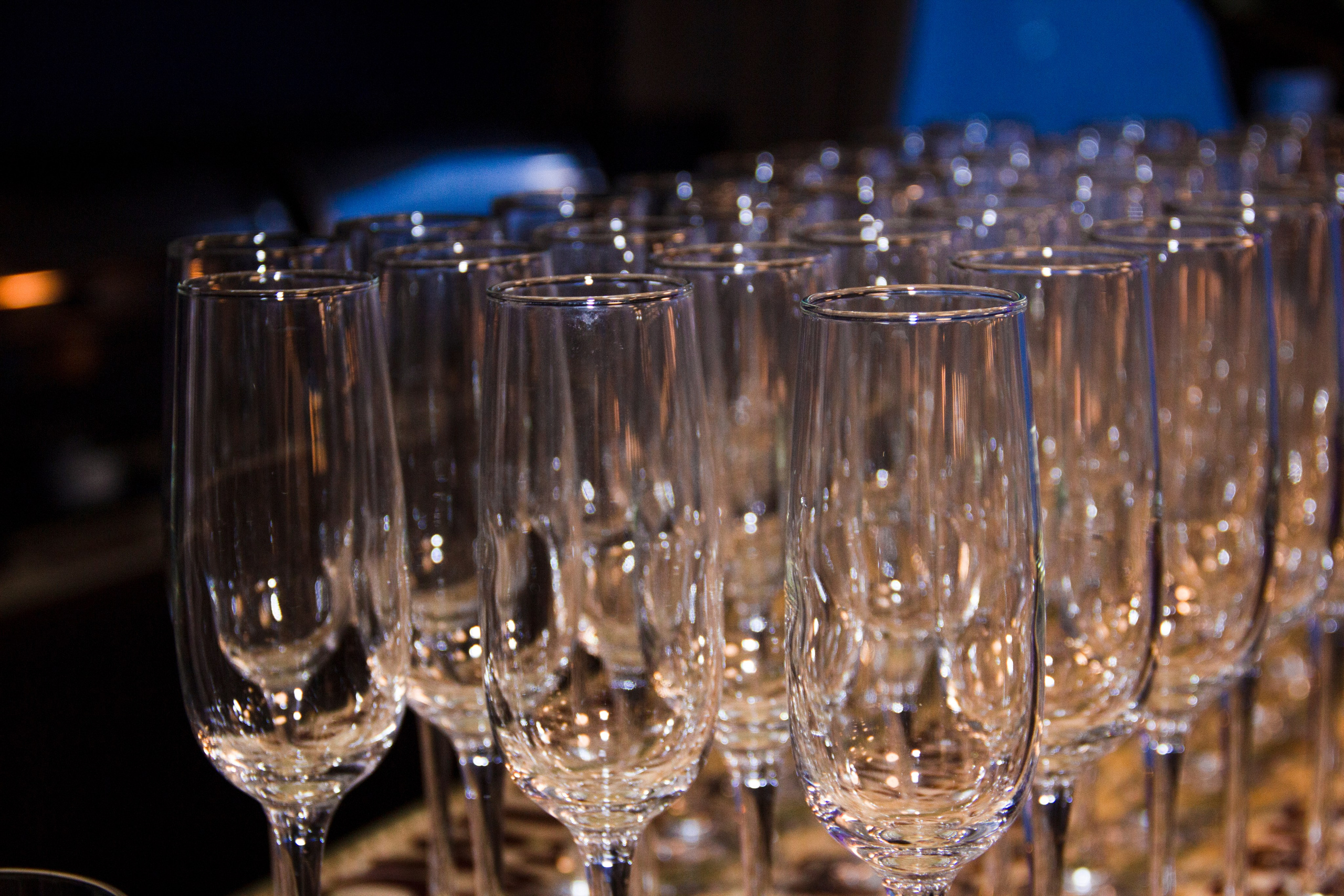 Съемка для сайта аренды катеров в Санкт-Петербурге, подготовка к свадебной прогулке по рекам и каналам. Фотограф в Санкт-Петербурге Смирнова Диана