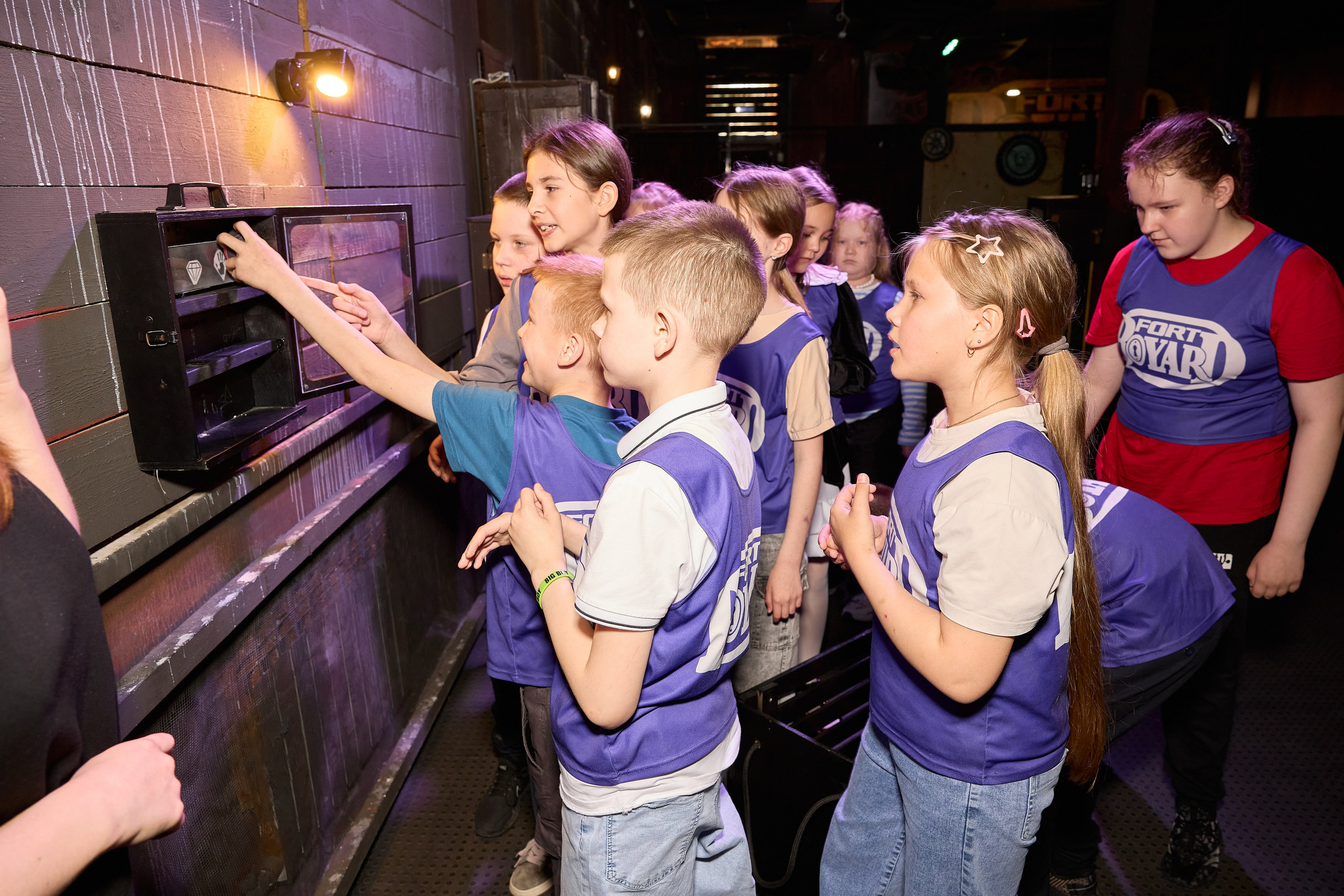 Фотосъёмка квестов и квест-шоу. Предметный и репортажный фотограф Алексей Кротов