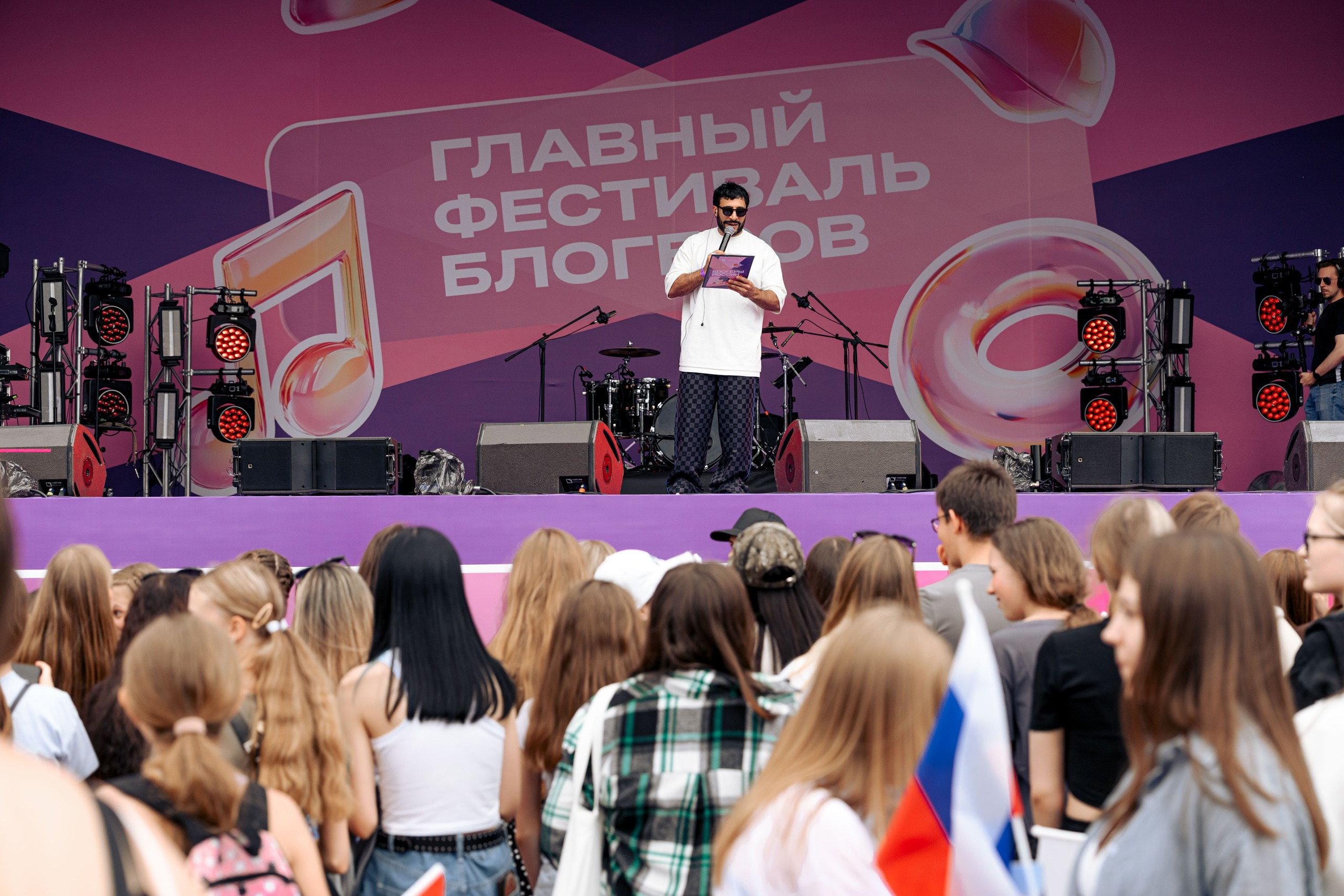 БЛОГЕРЫ РОССИИ. Максим Комаров — Профессиональный фотограф