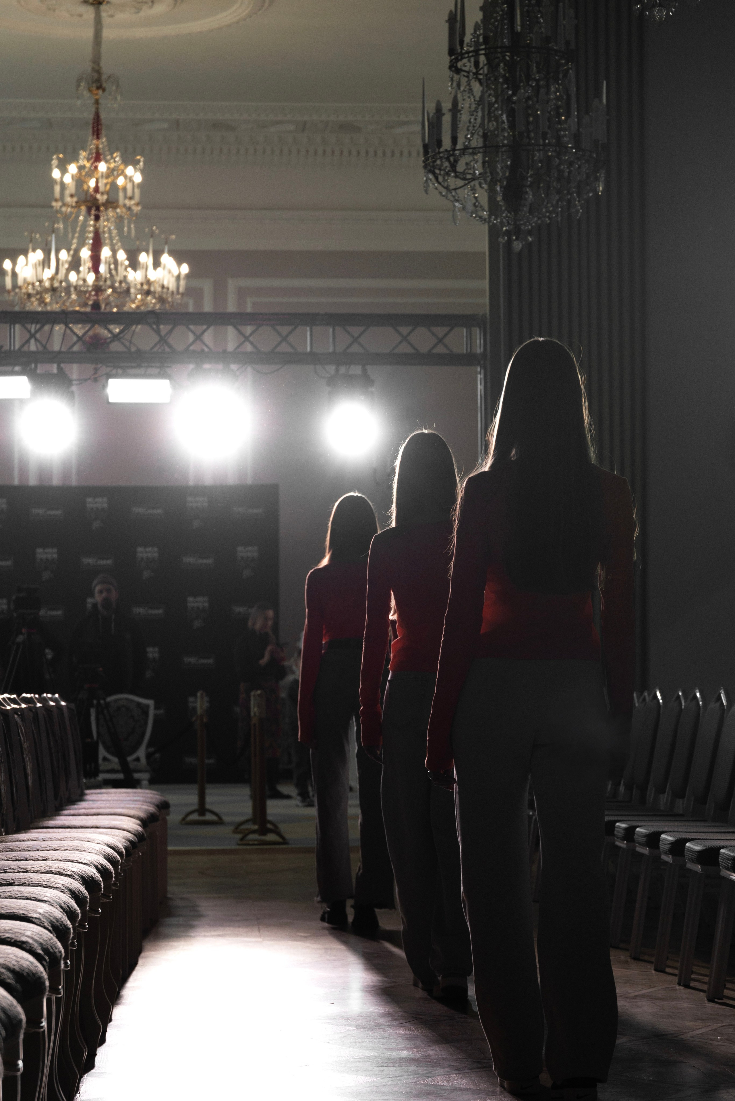 Belarusian Fashion Week 2025 BACKSTAGE. Ваш Event фотограф & Репортаж & Fashion & ИИ