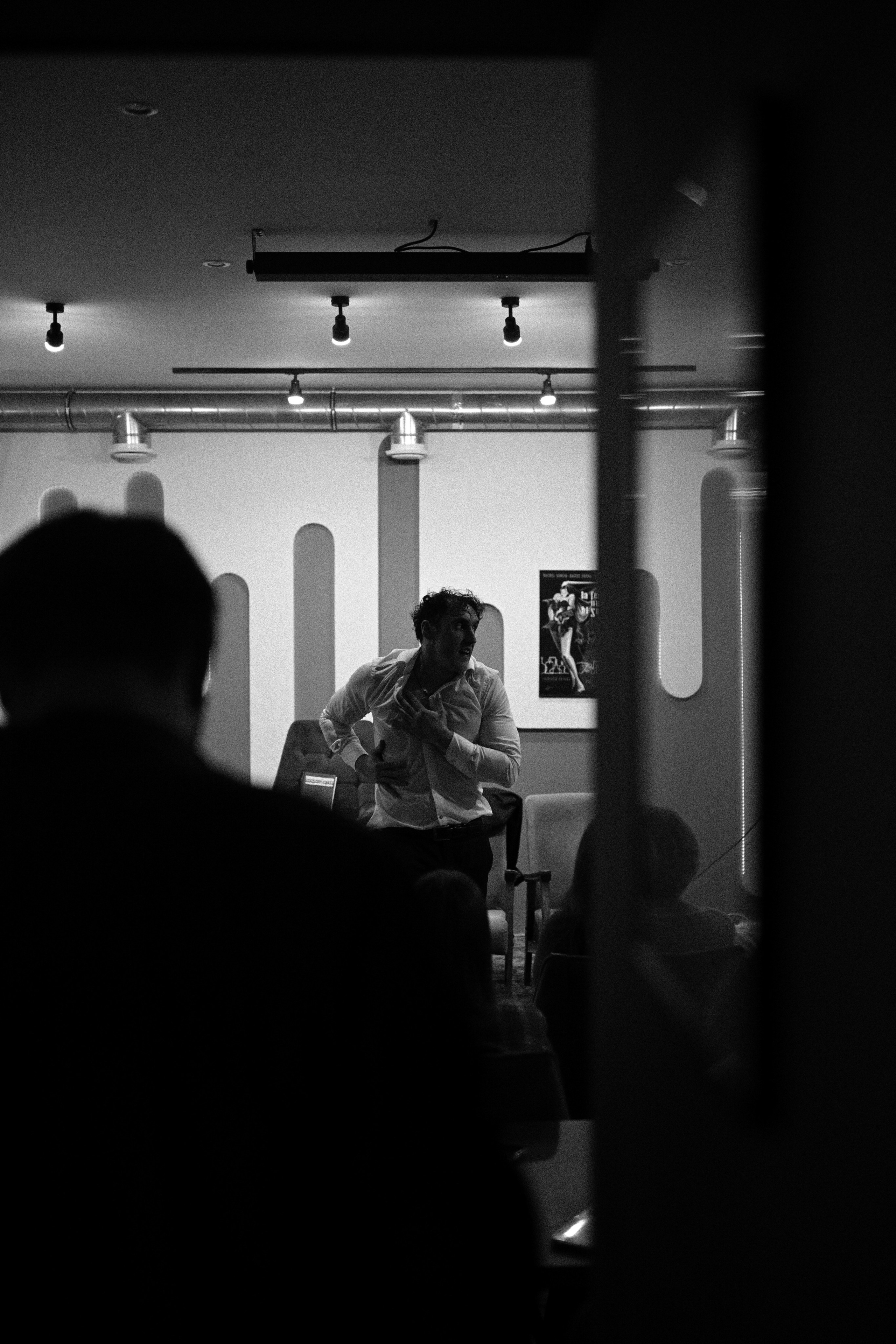 Спектакль «Гамлет-Ричард» в баре «ЦПР»