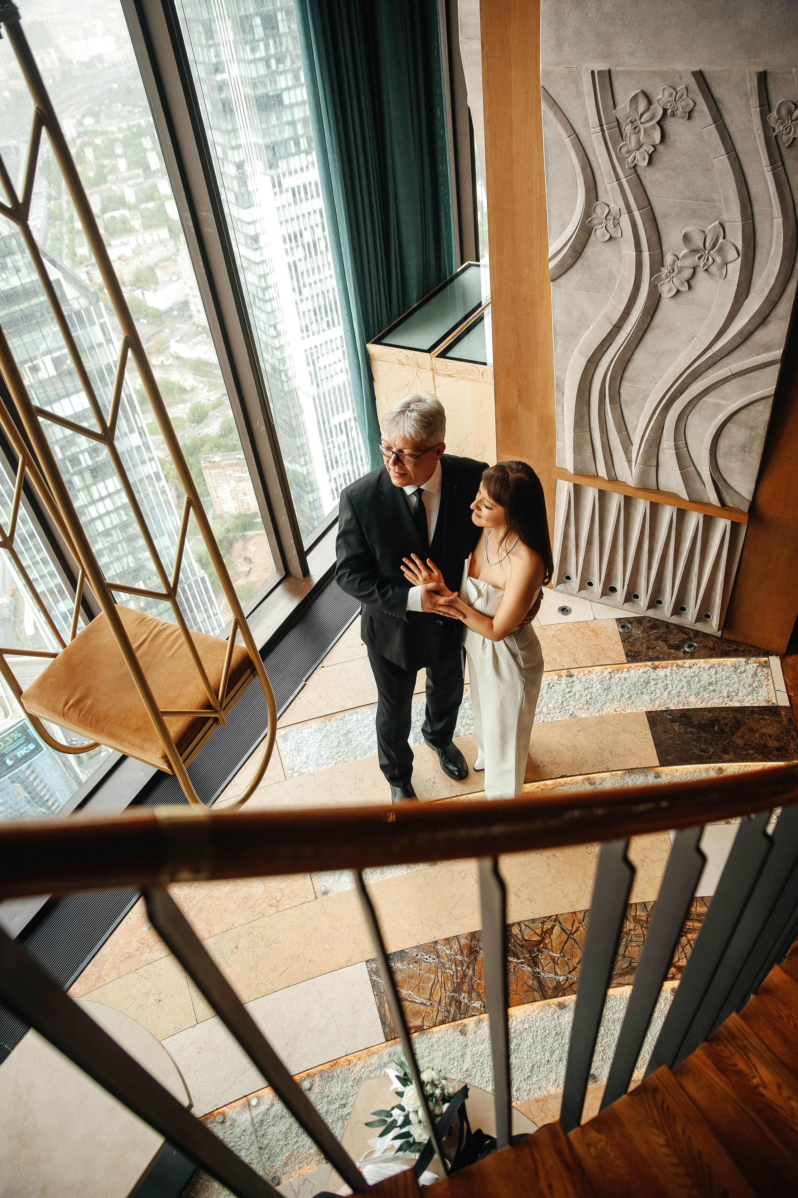 Свадебная фотосессия в Загсе Москва-Сити. Свадебный и семейный фотограф в Москве