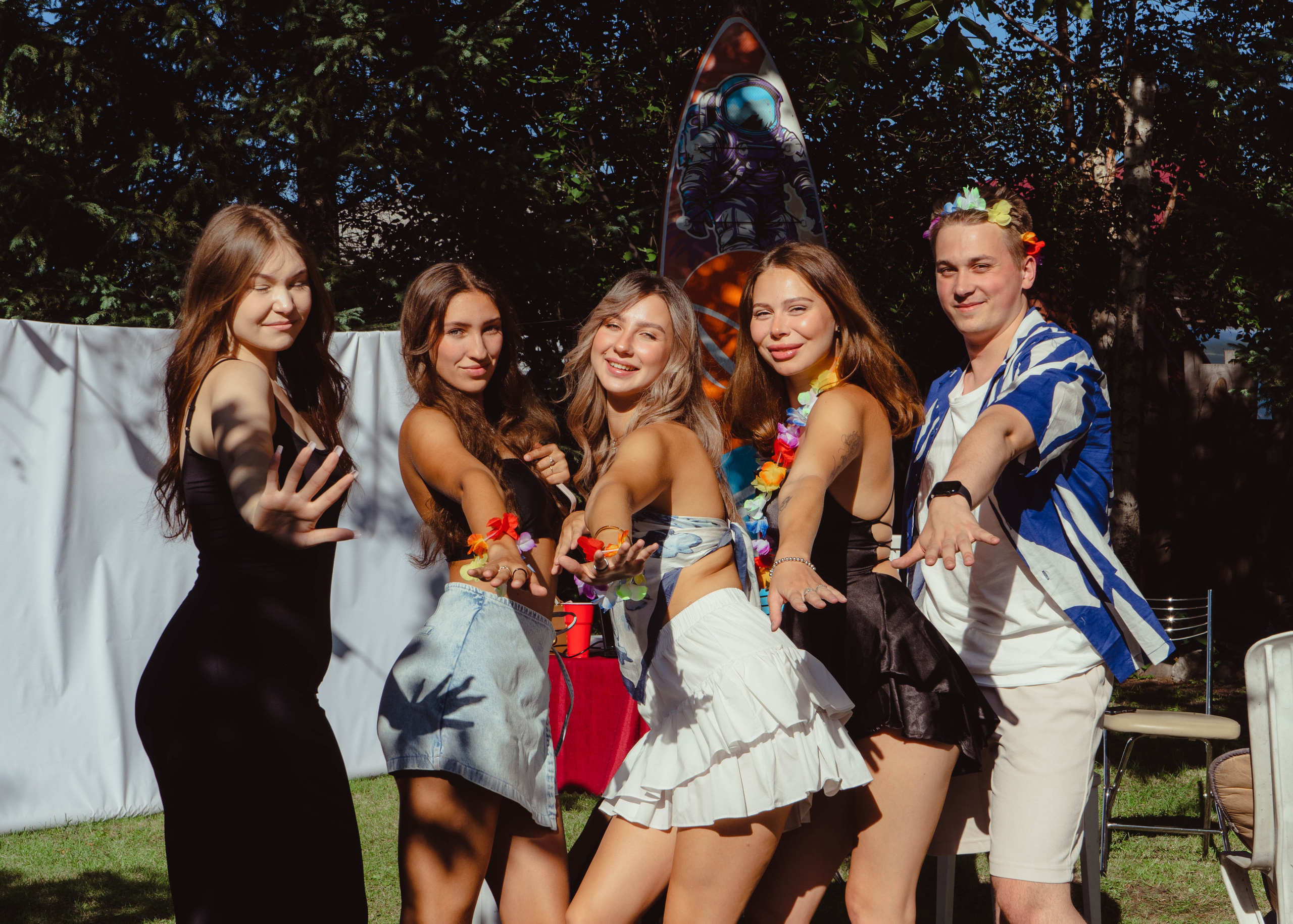 Гавайская вечеринка. Кир Анисин. Режиссер & фотограф